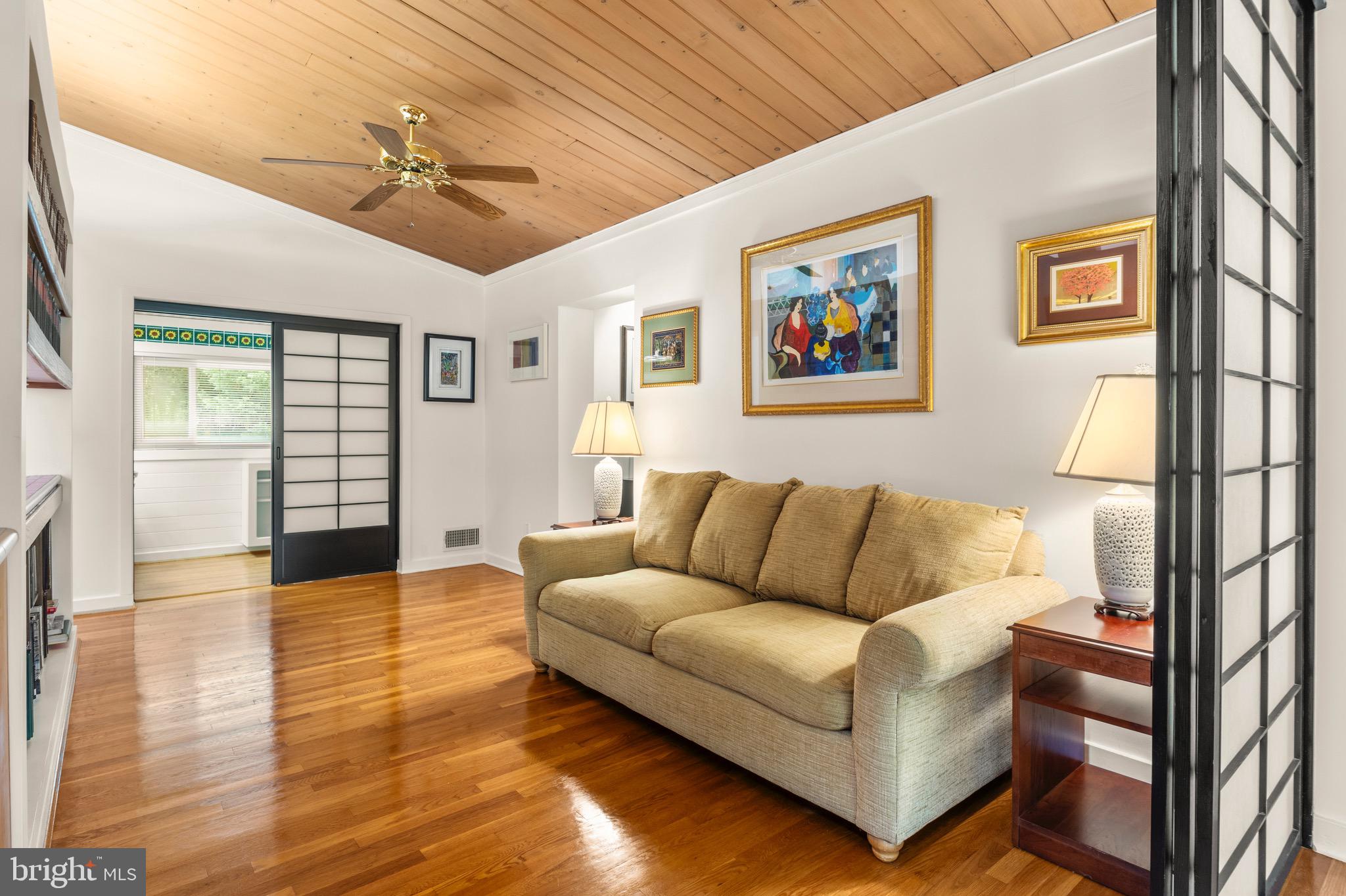 WILDWOOD MANOR - Residential