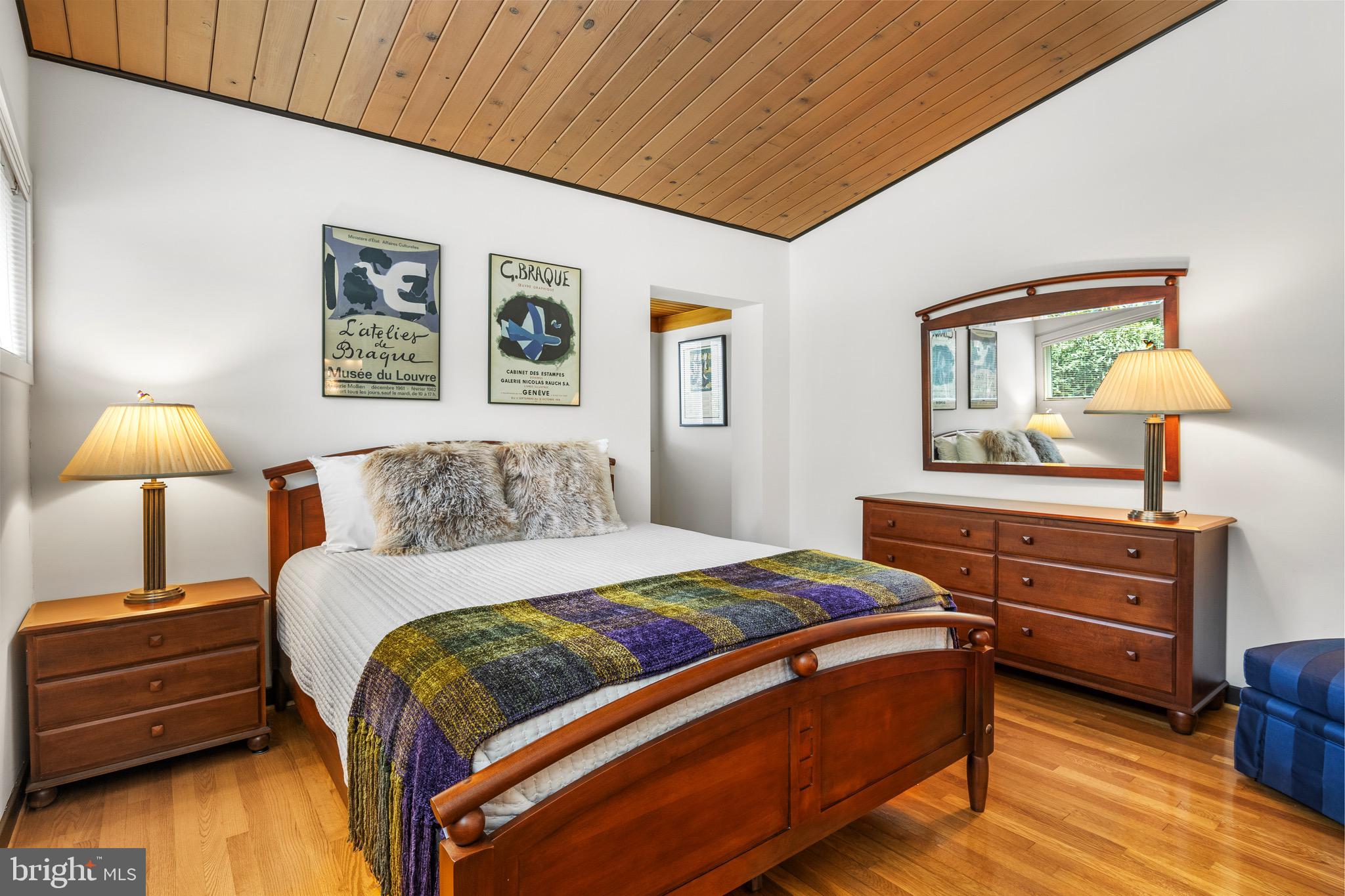 WILDWOOD MANOR - Residential