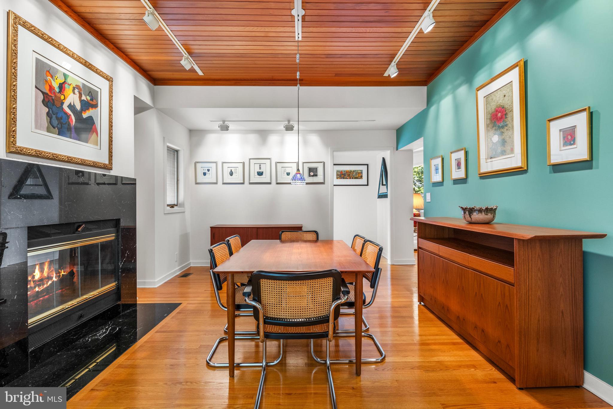 WILDWOOD MANOR - Residential