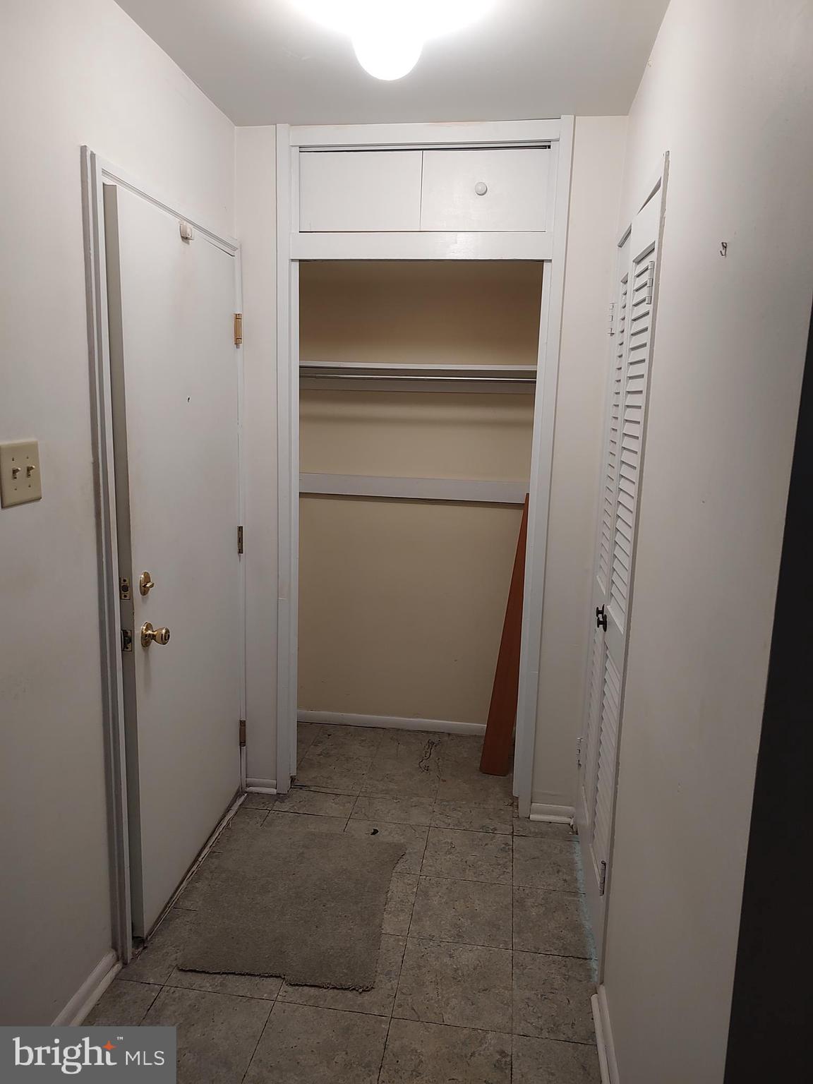 PINES CONDOMINIUM - Residential