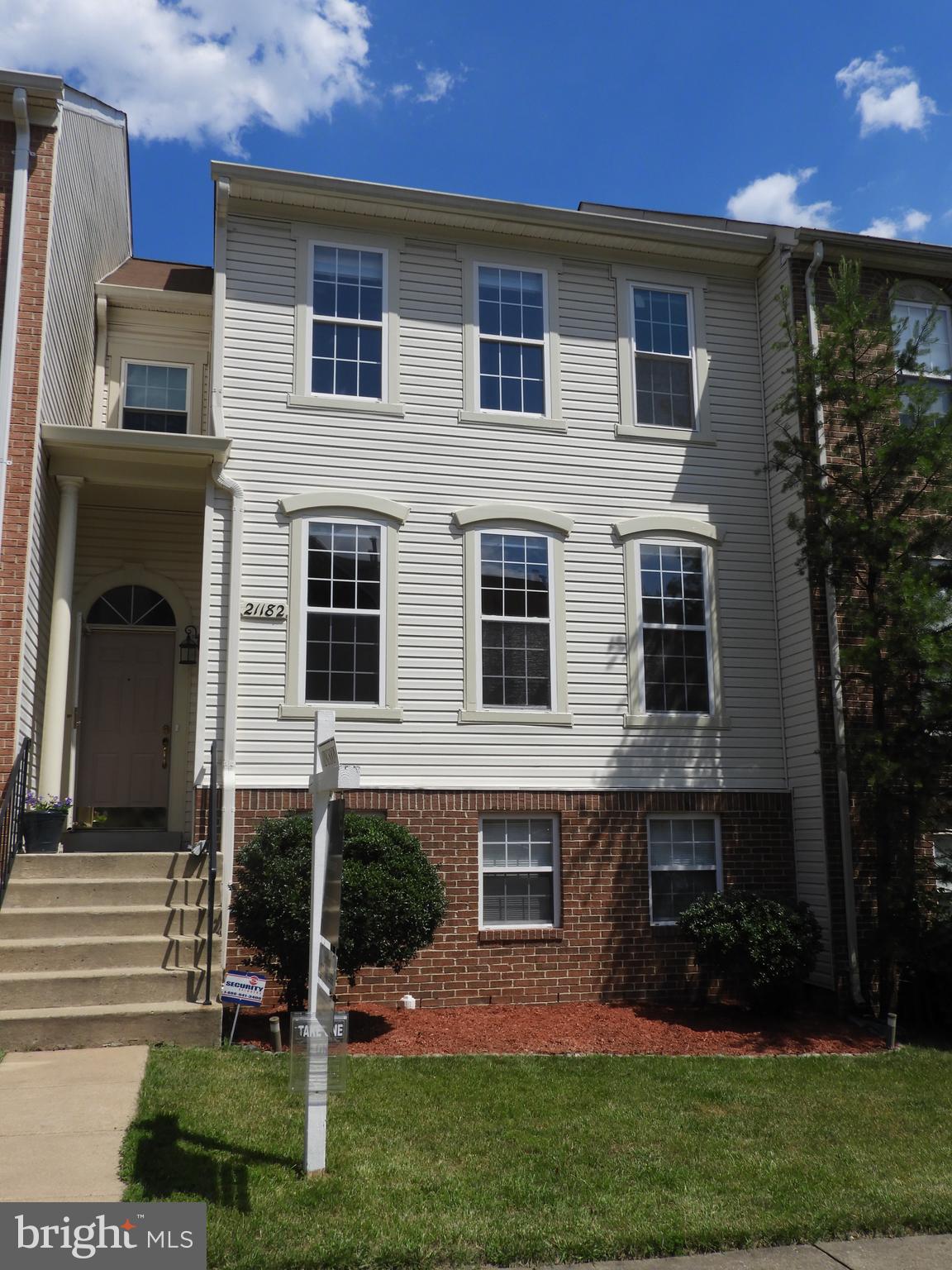 POTOMAC HUNT - Residential