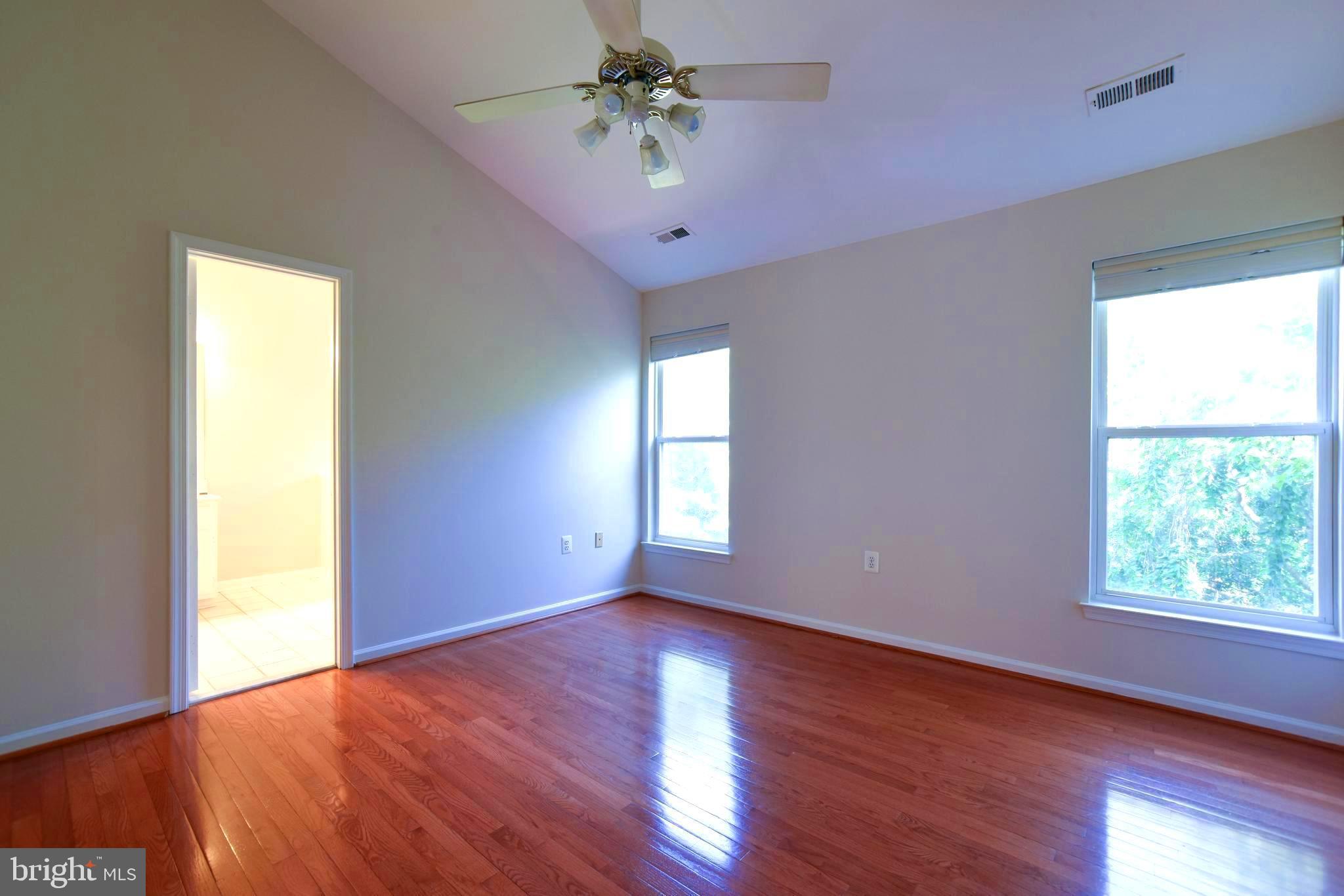 POTOMAC HUNT - Residential