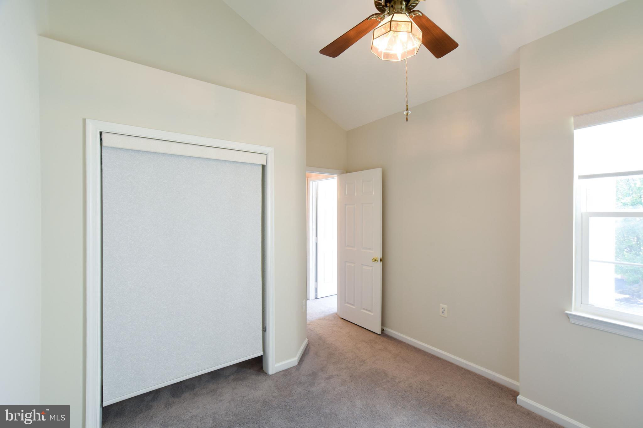 POTOMAC HUNT - Residential