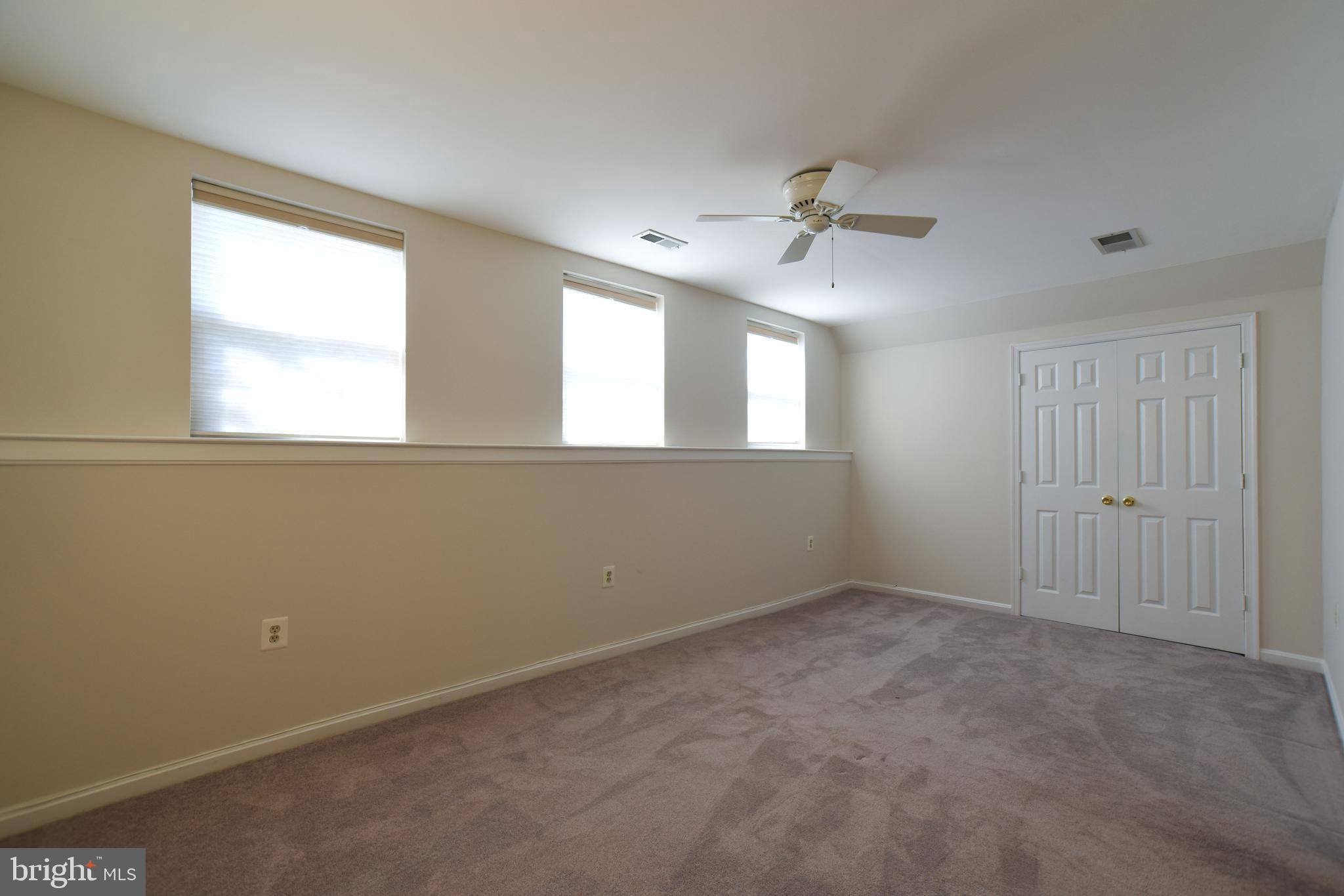 POTOMAC HUNT - Residential