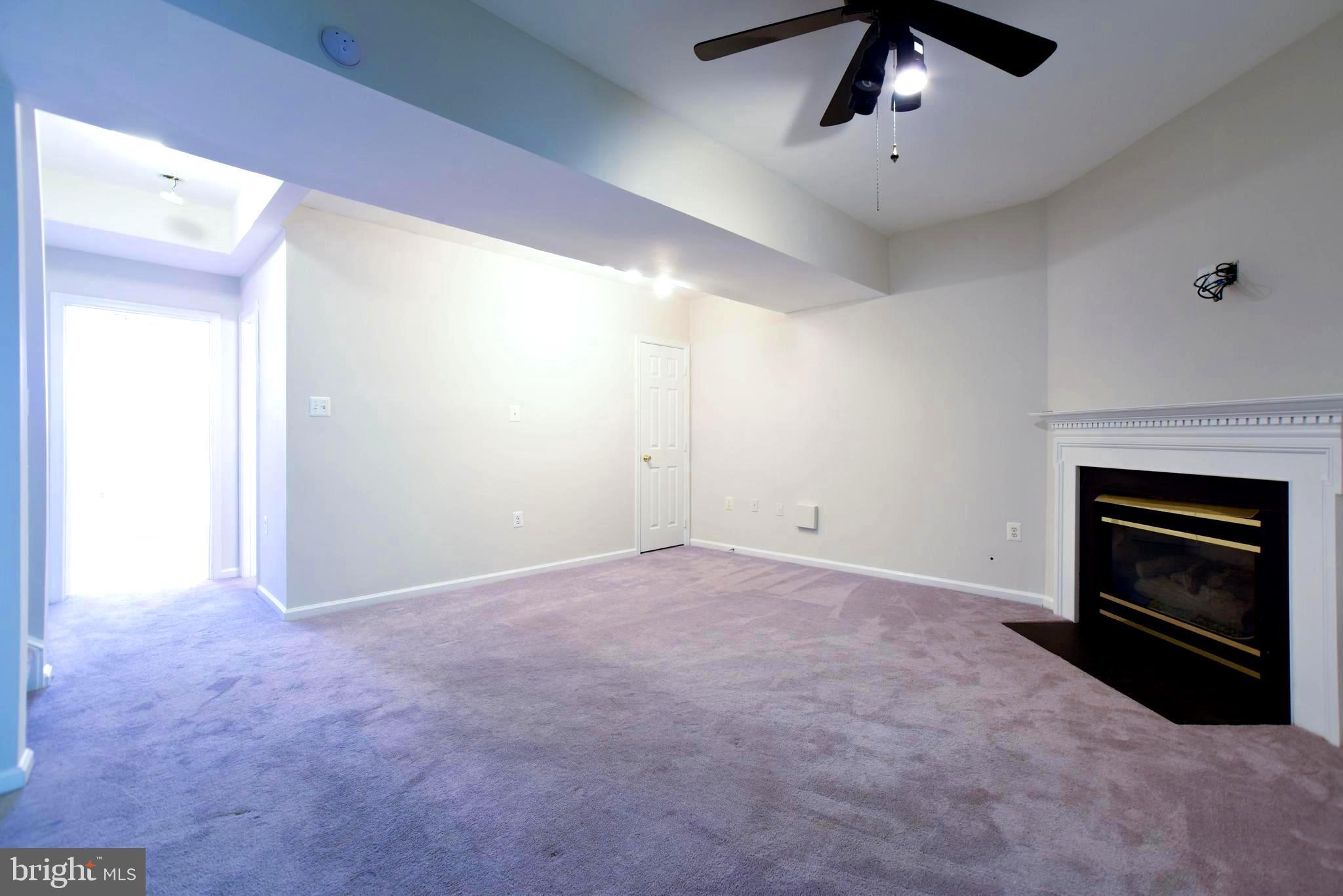 POTOMAC HUNT - Residential