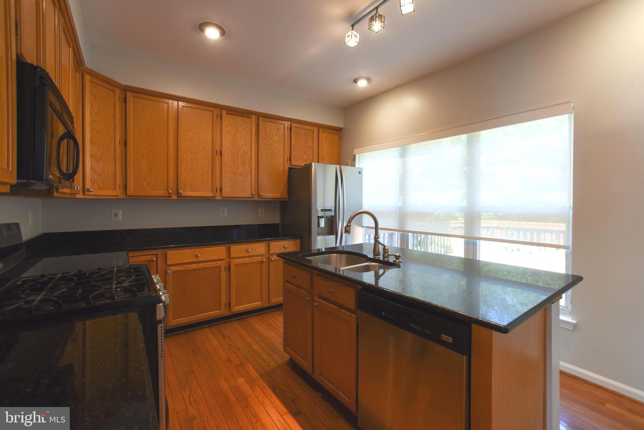 POTOMAC HUNT - Residential