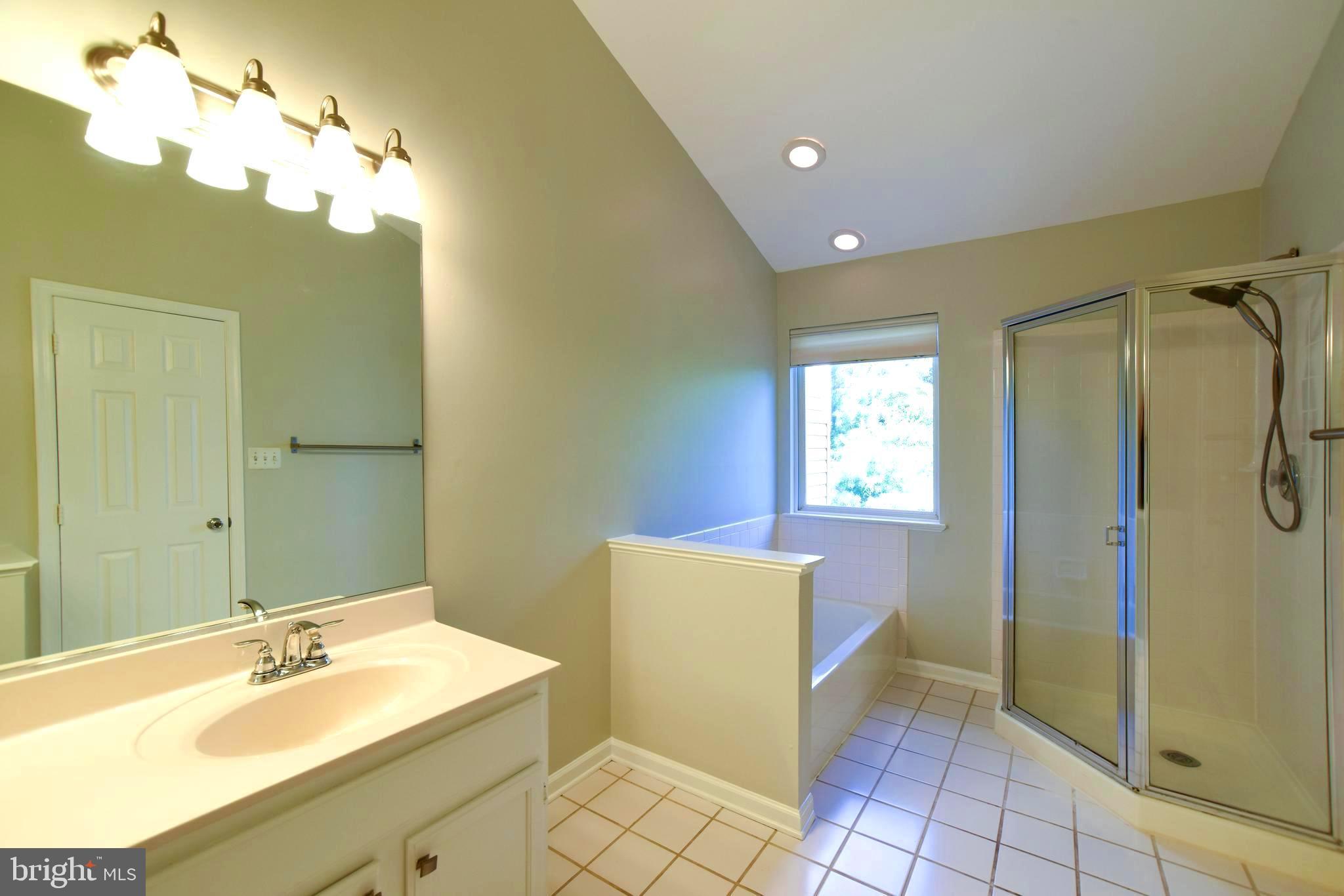 POTOMAC HUNT - Residential