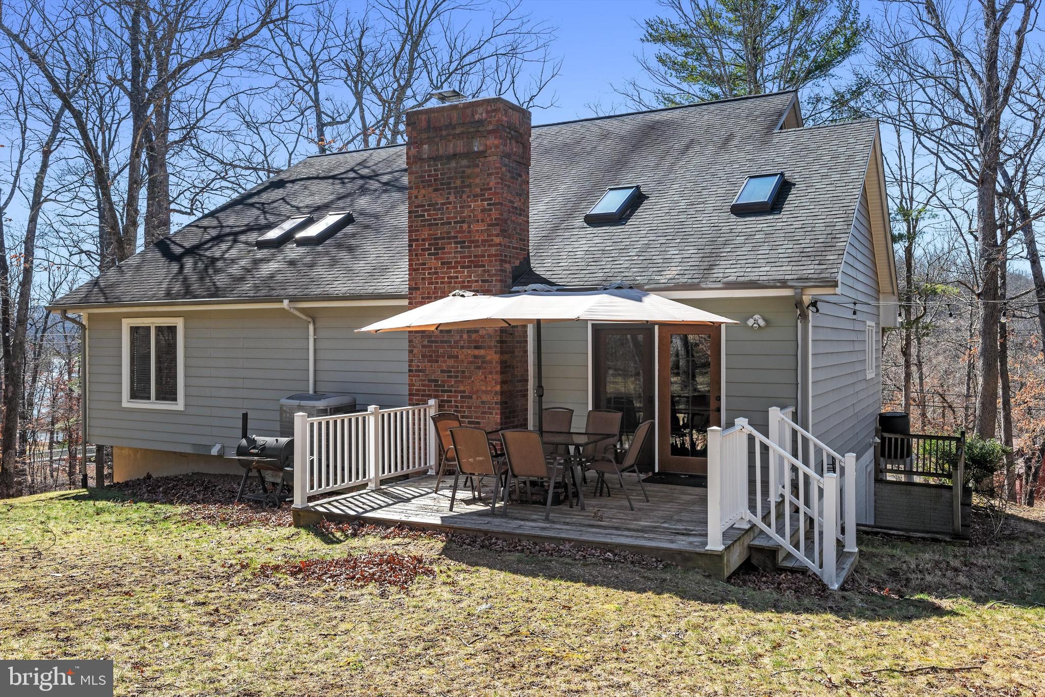 LAKE HOLIDAY ESTATES - Residential