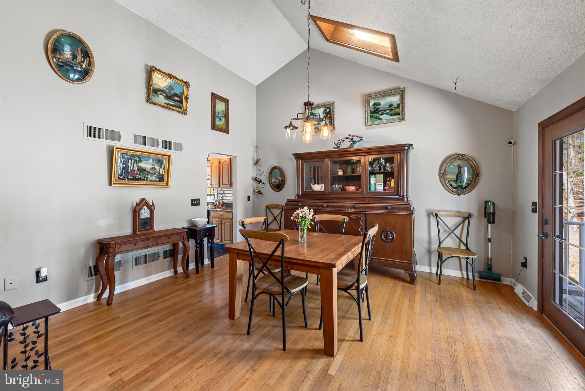 LAKE HOLIDAY ESTATES - Residential