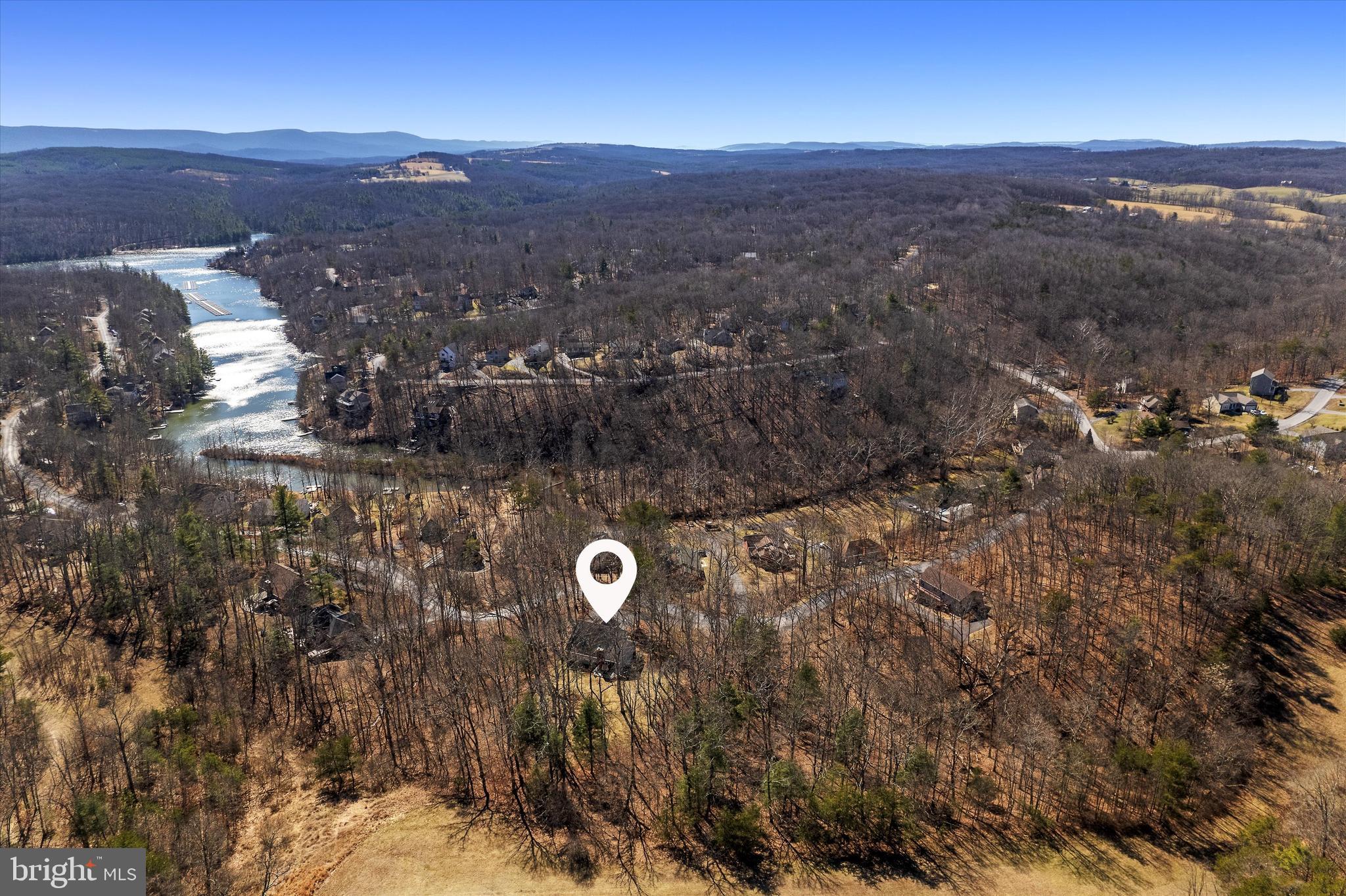 LAKE HOLIDAY ESTATES - Residential