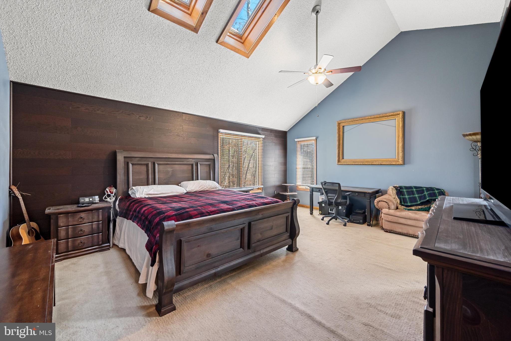 LAKE HOLIDAY ESTATES - Residential