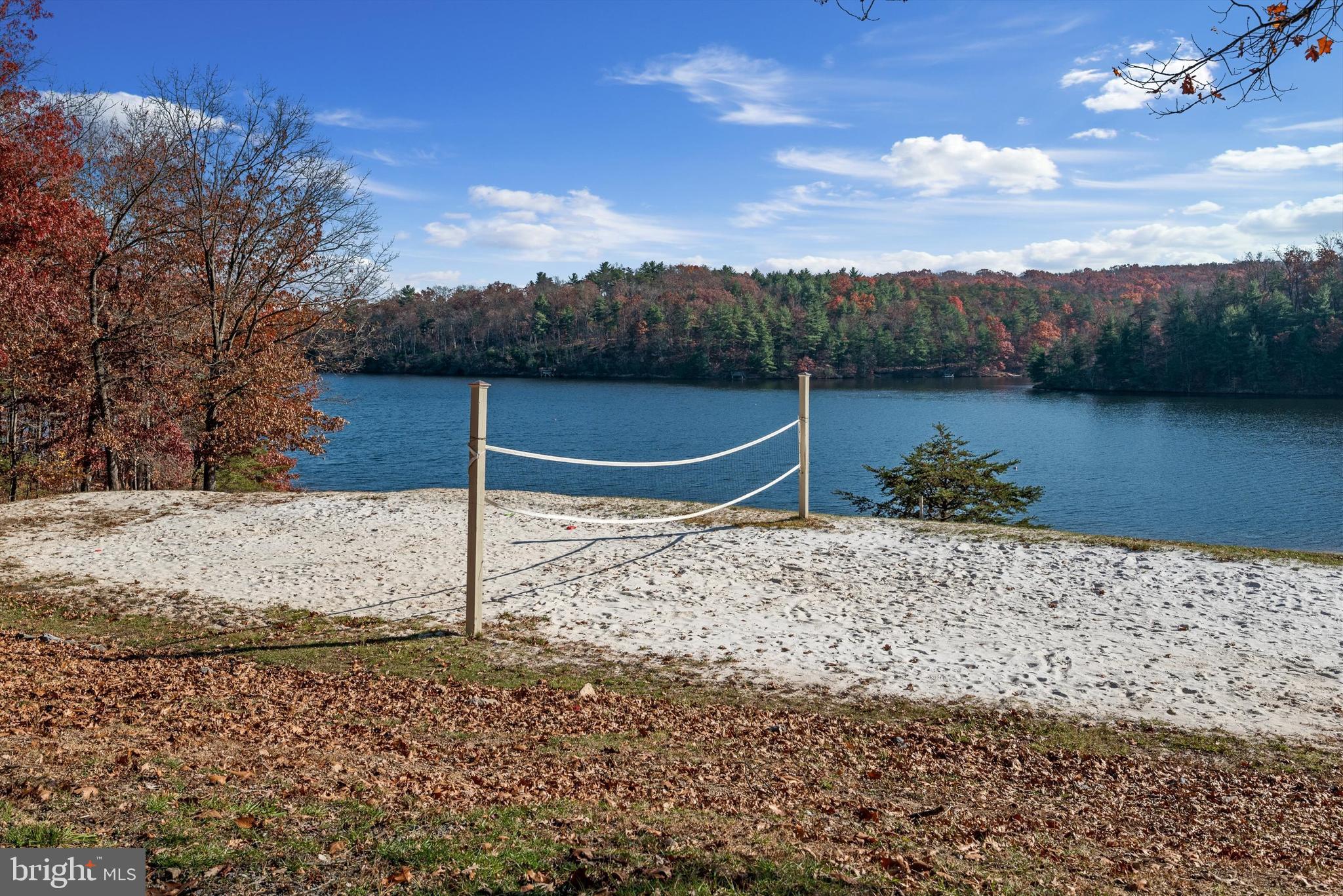 LAKE HOLIDAY ESTATES - Residential