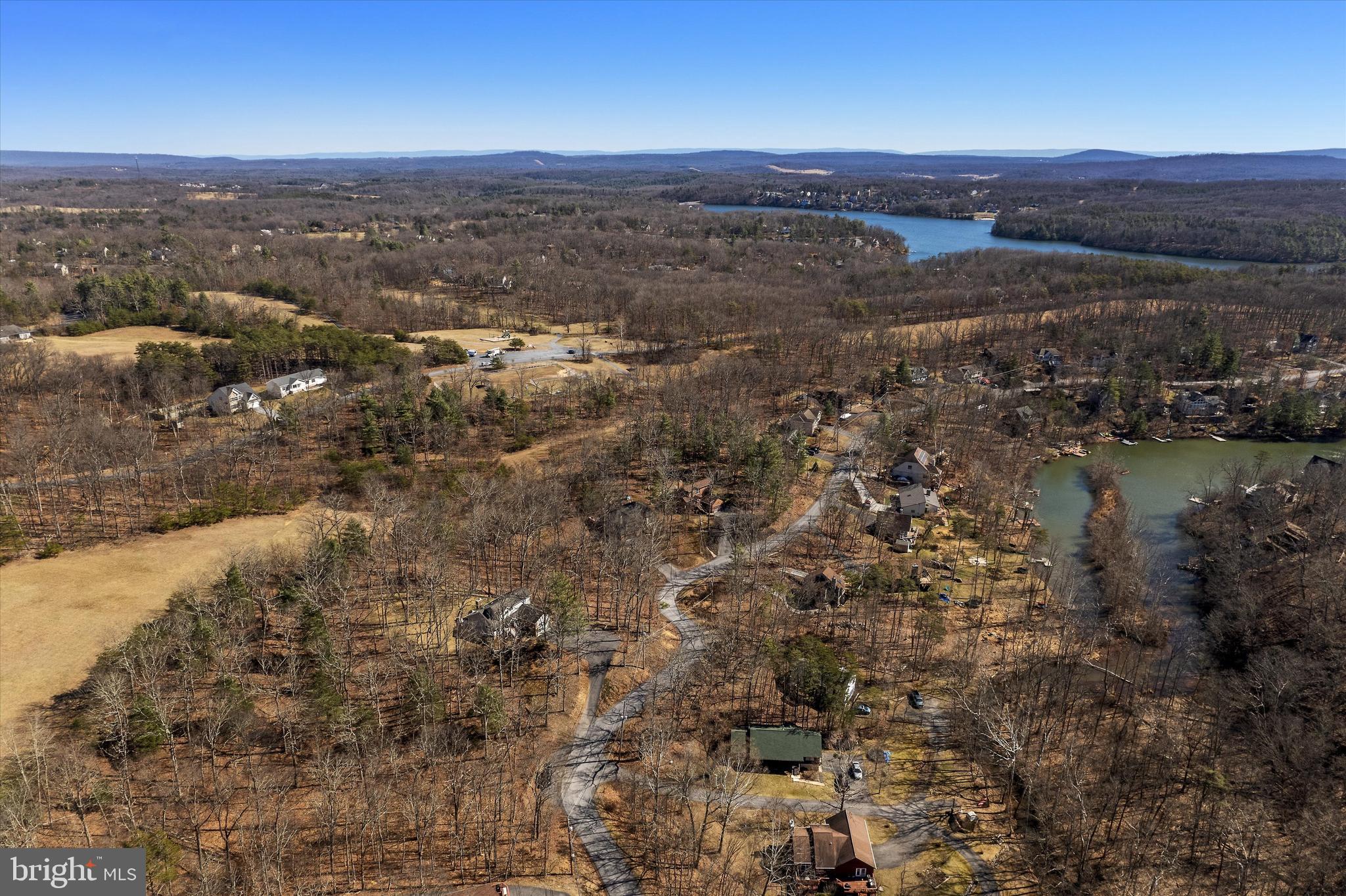 LAKE HOLIDAY ESTATES - Residential