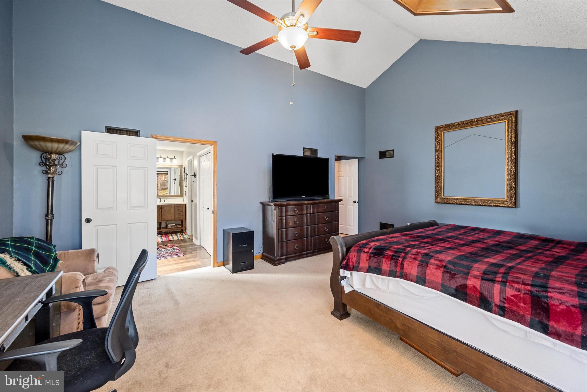 LAKE HOLIDAY ESTATES - Residential