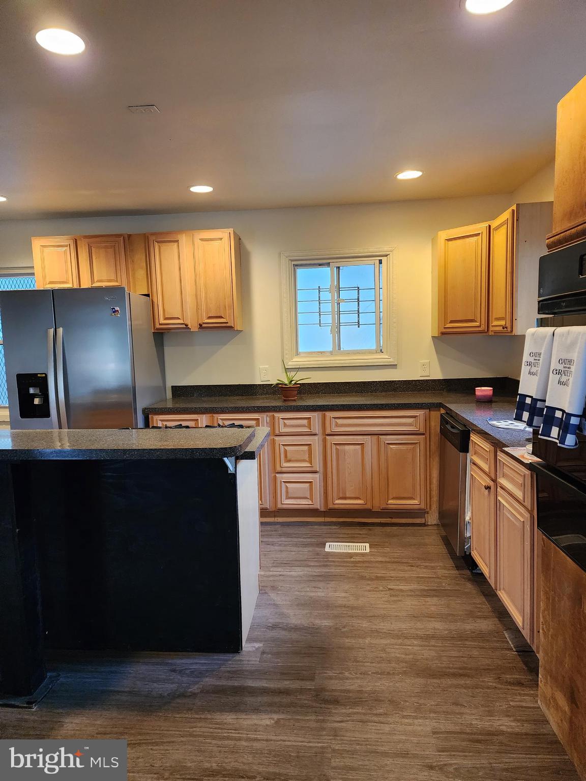 CAMPFIELD GARDENS - Residential