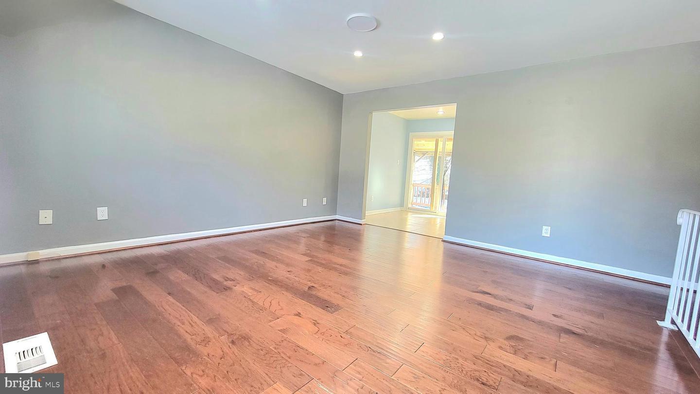 14707 BROOK DRIVE