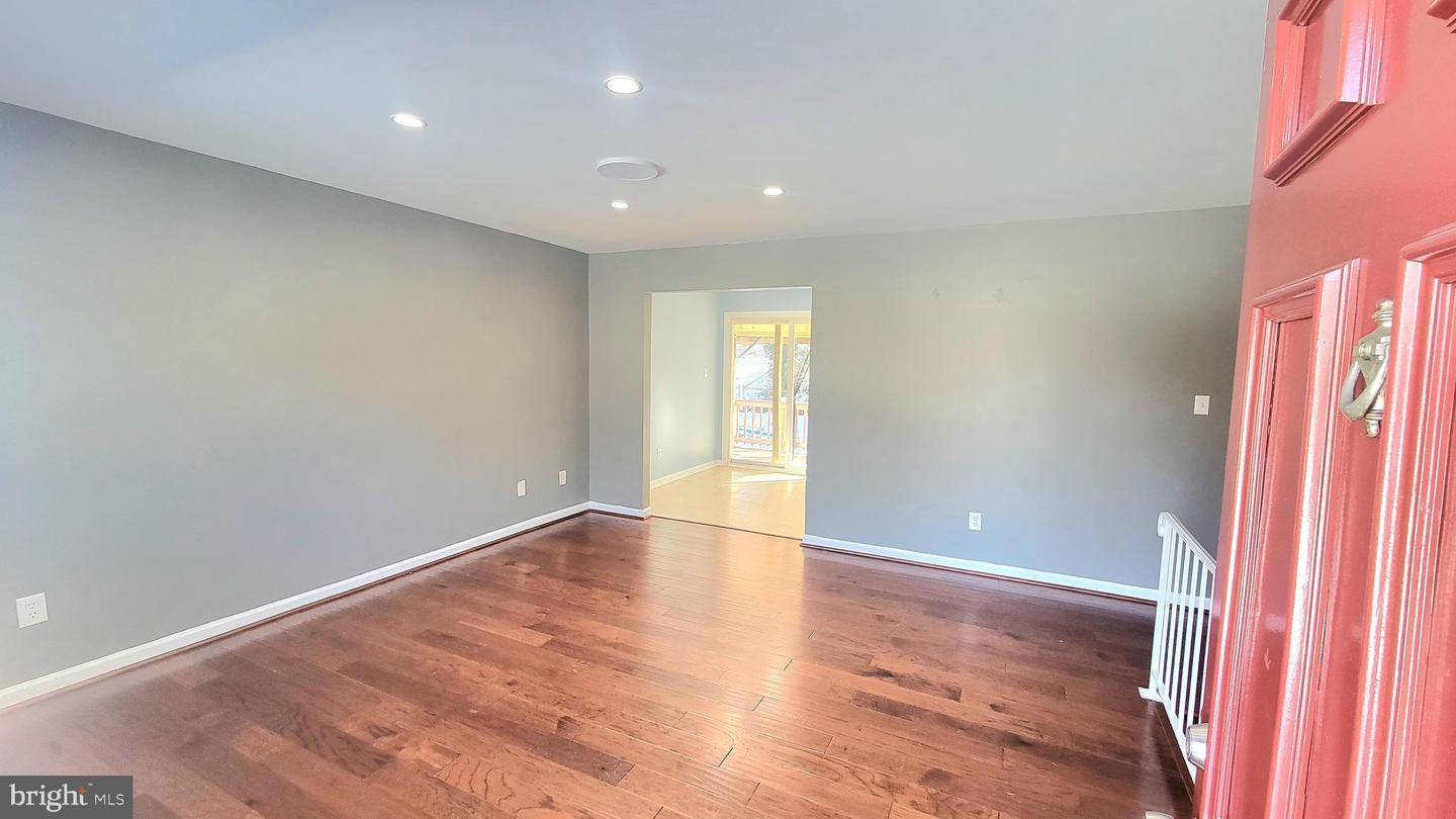 14707 BROOK DRIVE