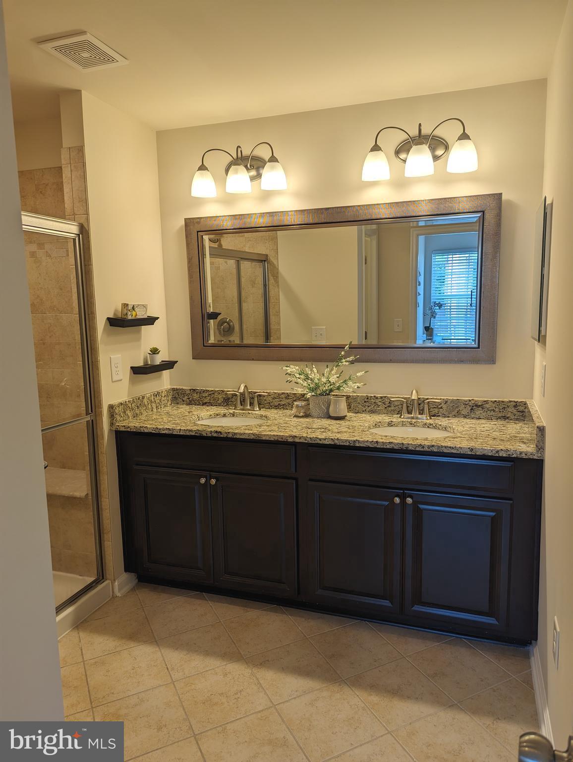 FIELDSTONE FARM - Residential