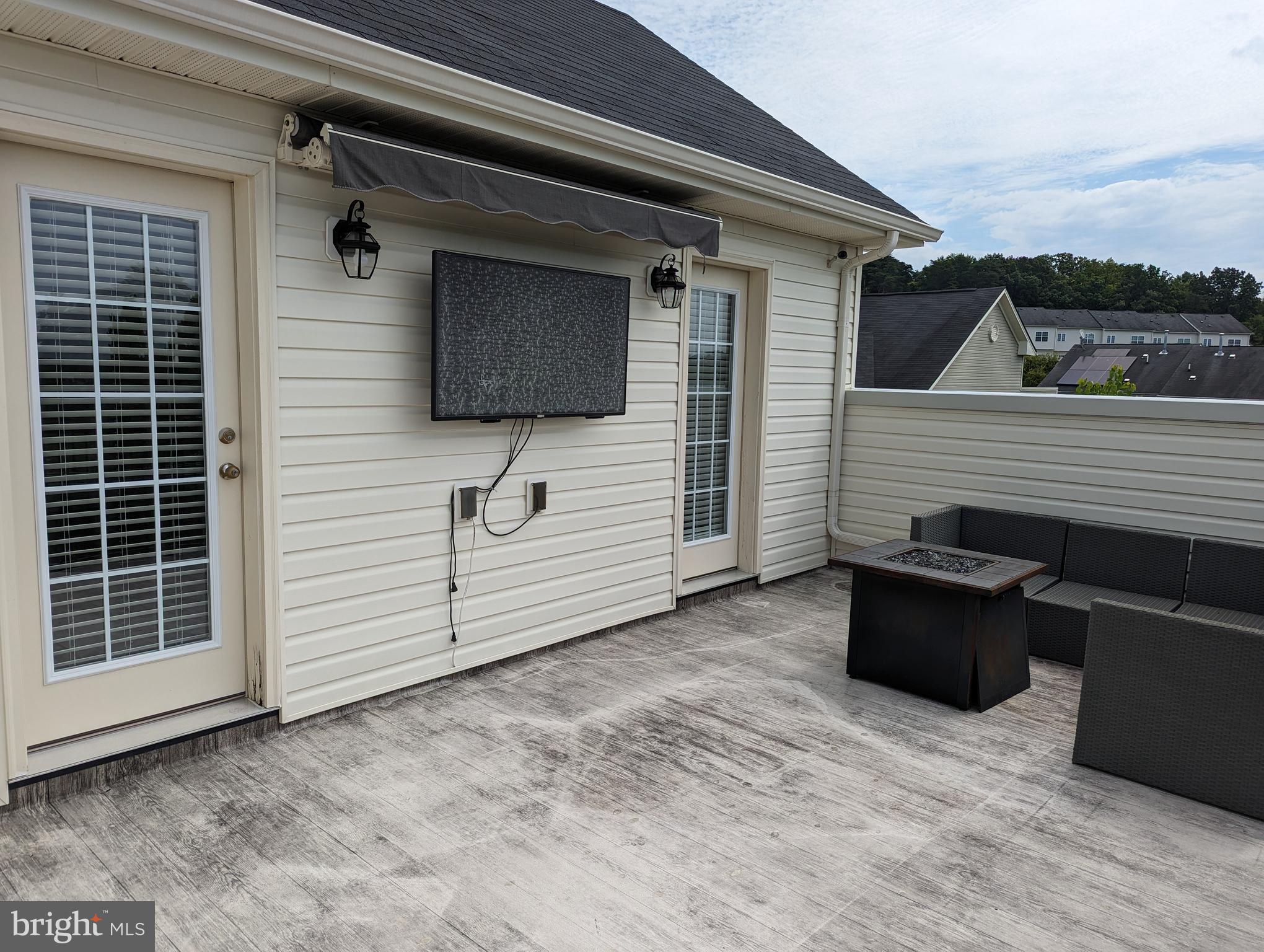 FIELDSTONE FARM - Residential