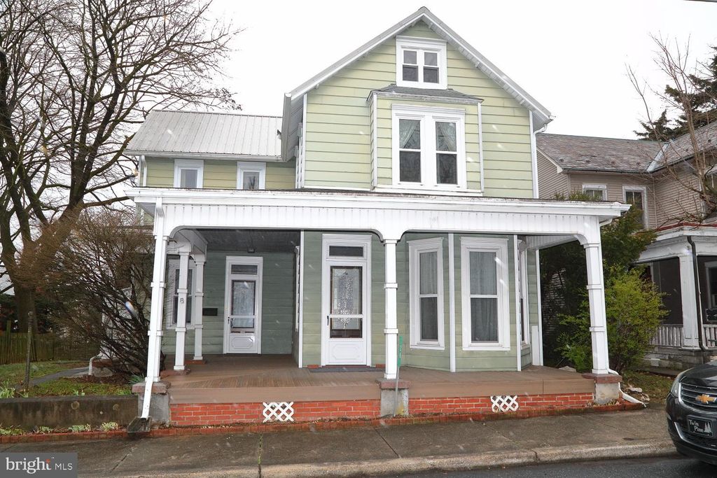 Photo of 28 S 10th Street, Akron, PA 17501 (MLS # PALA2048804)