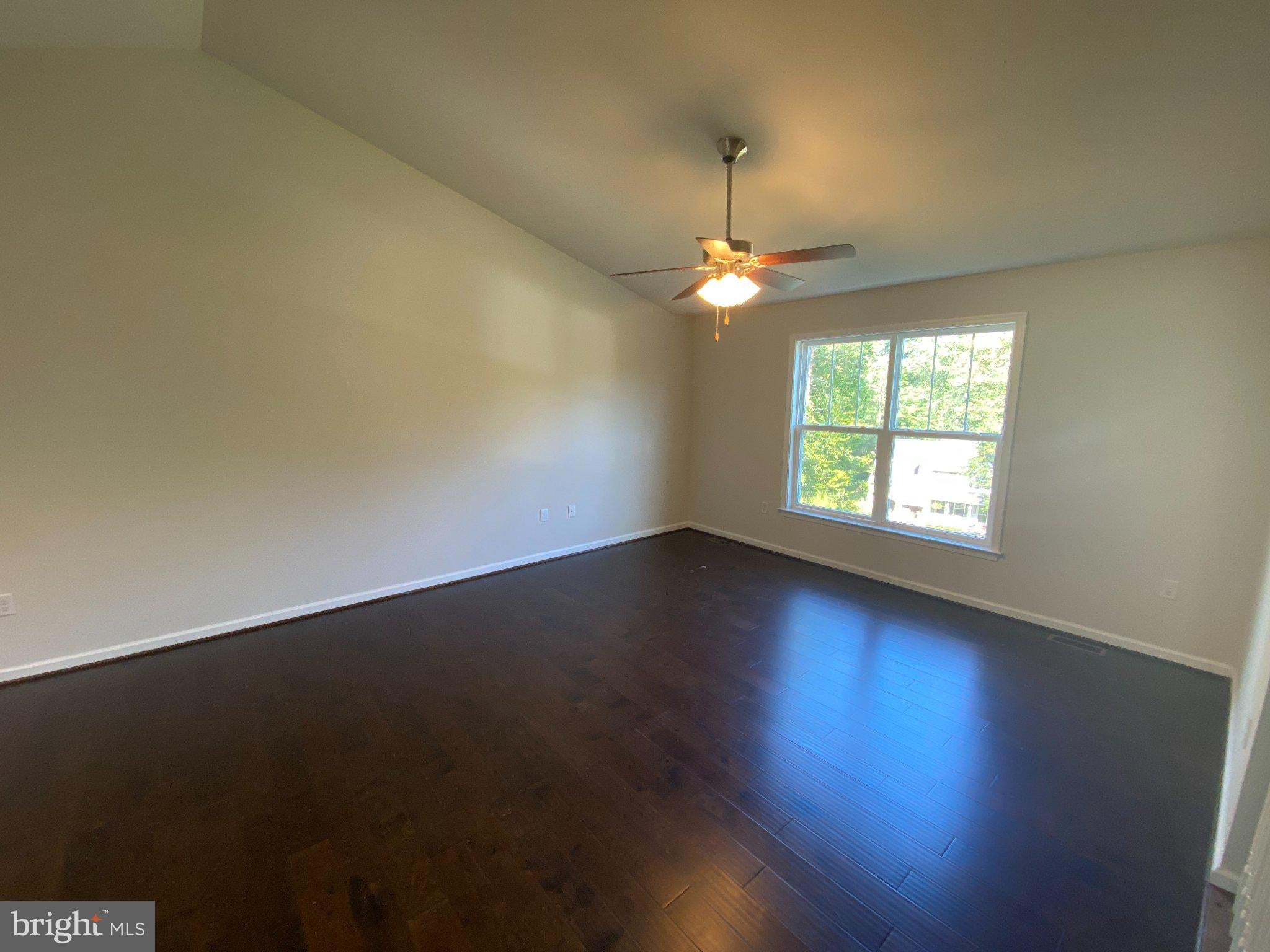 6 HOWARD CIRCLE