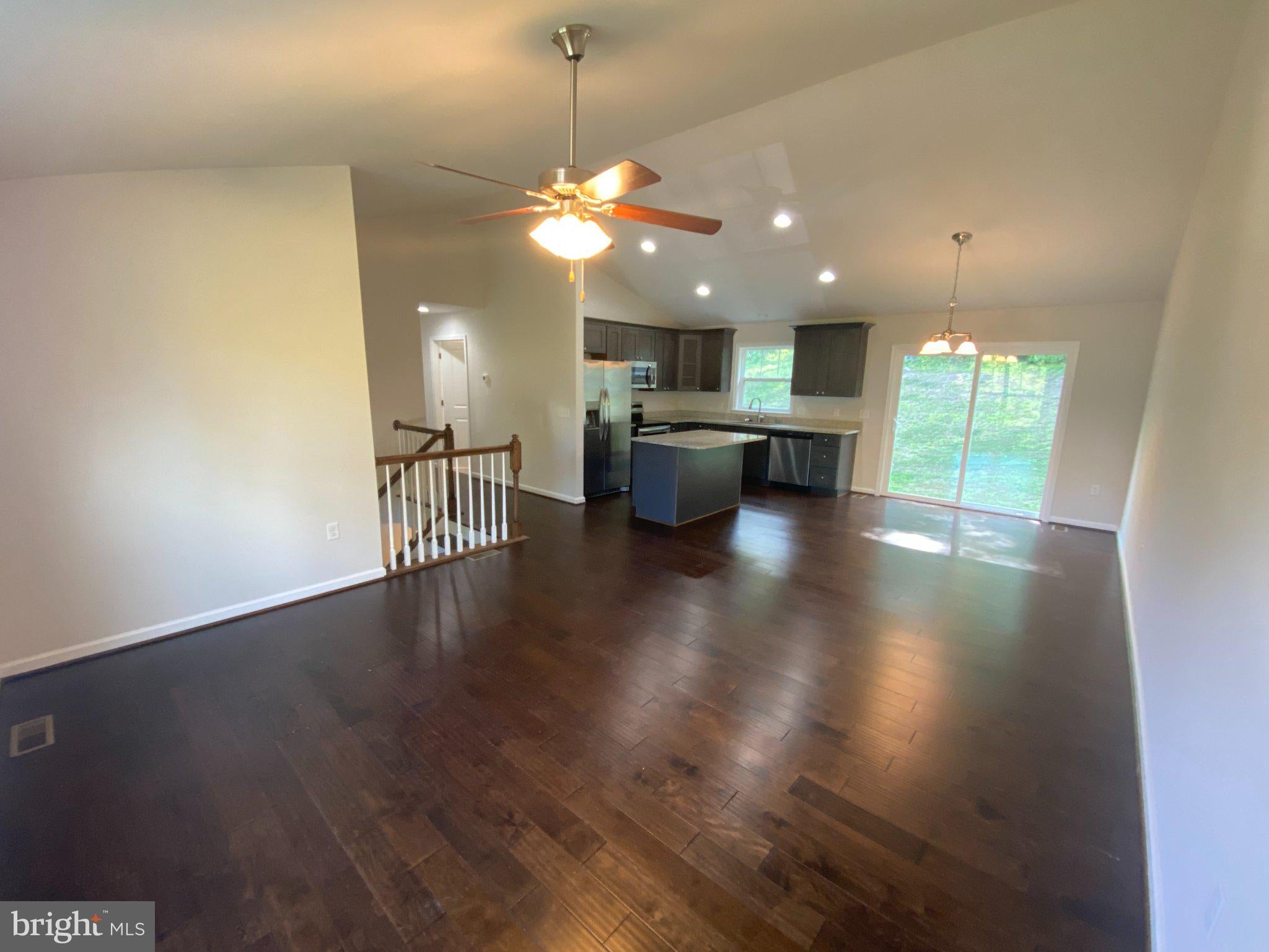 6 HOWARD CIRCLE