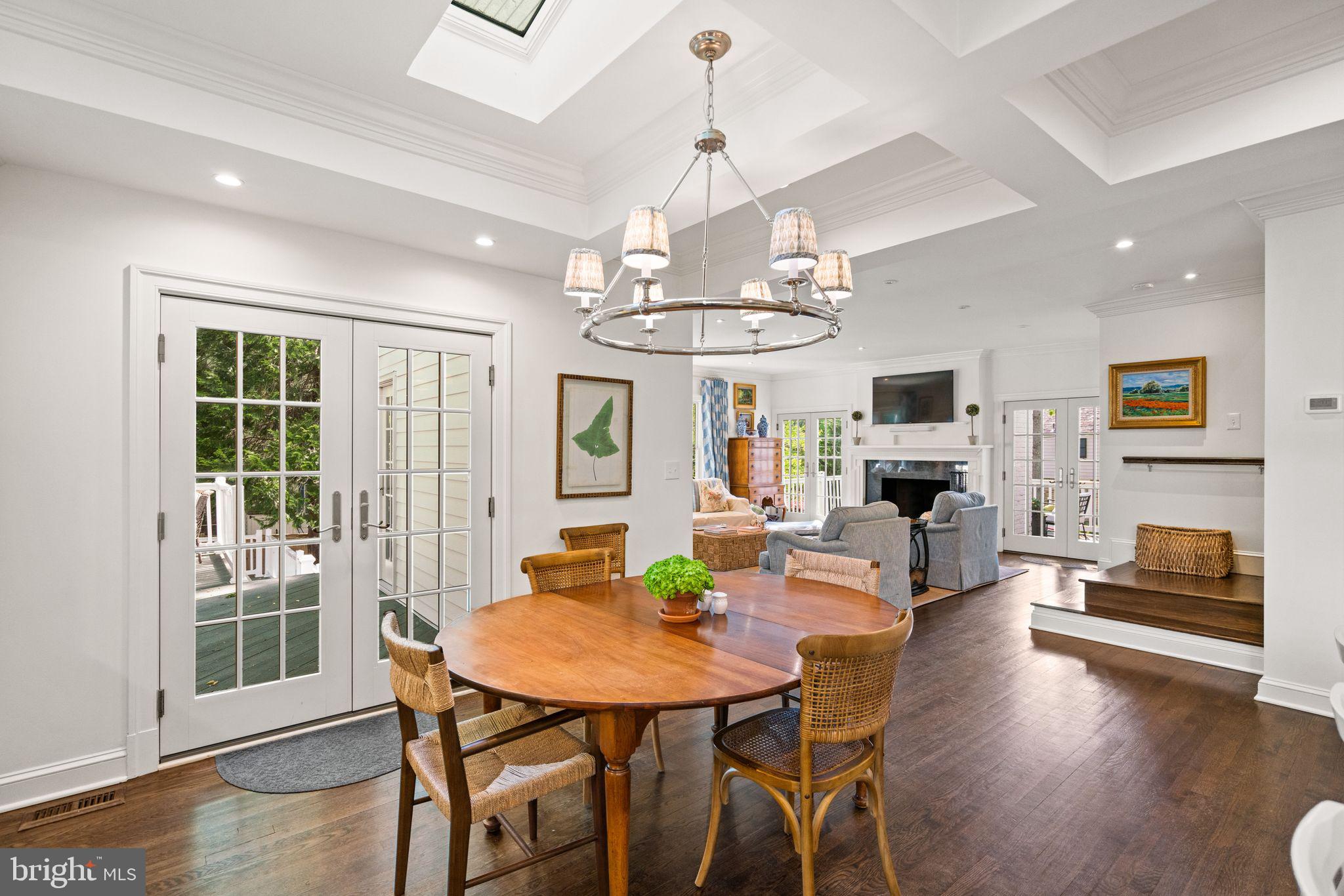 CHEVY CHASE - Residential