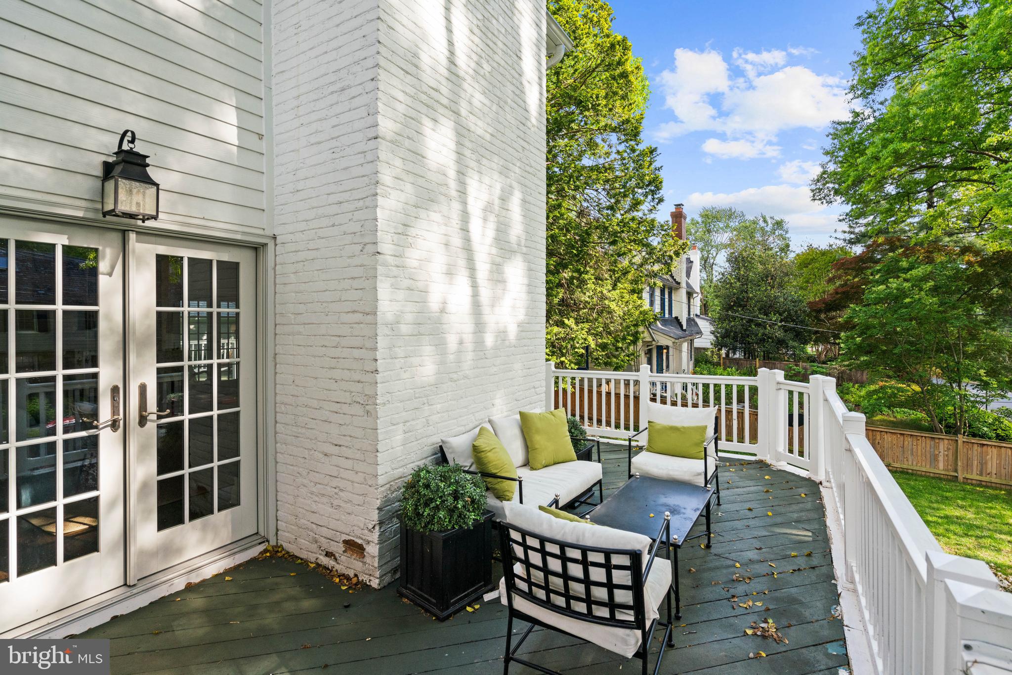CHEVY CHASE - Residential