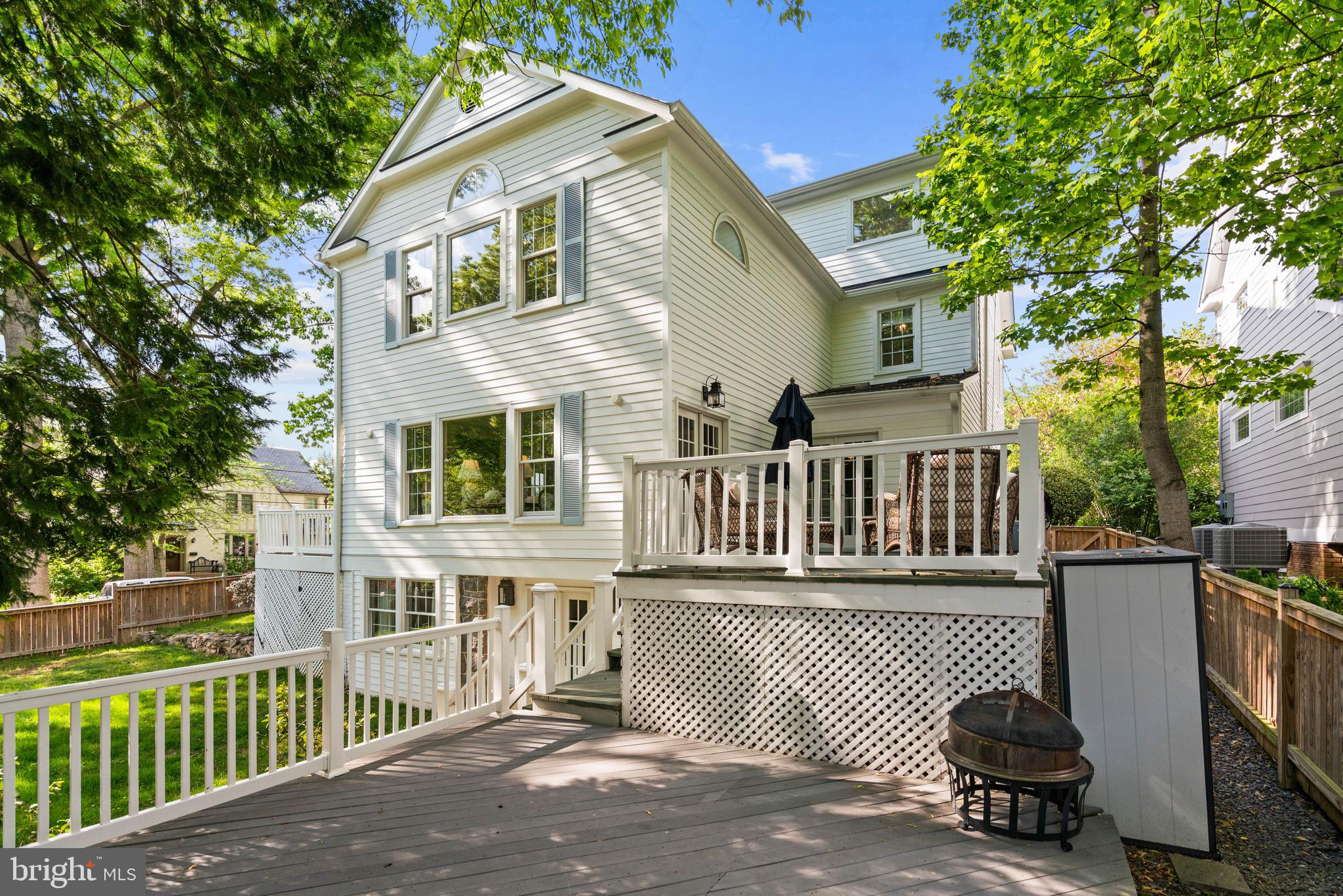CHEVY CHASE - Residential