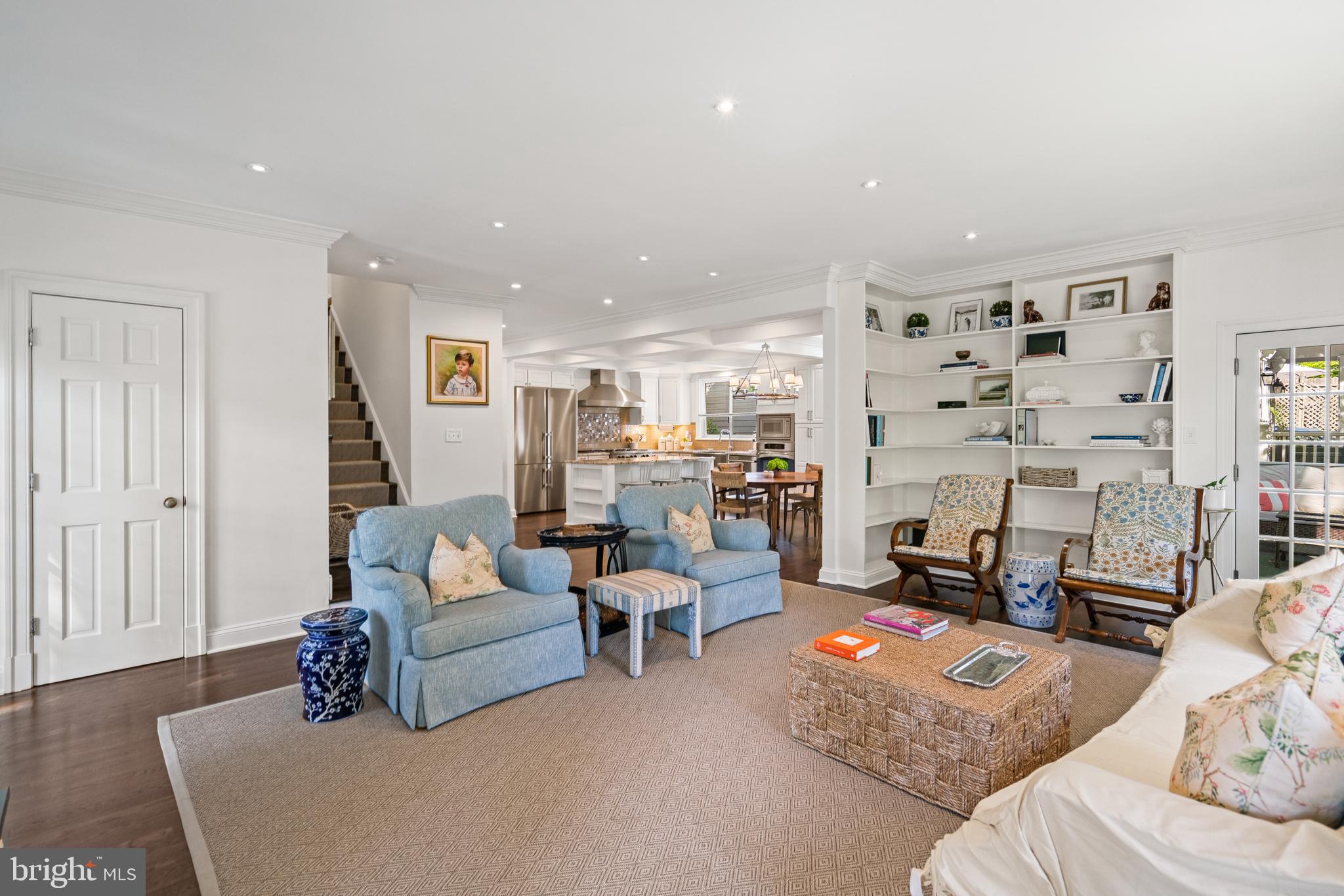 CHEVY CHASE - Residential