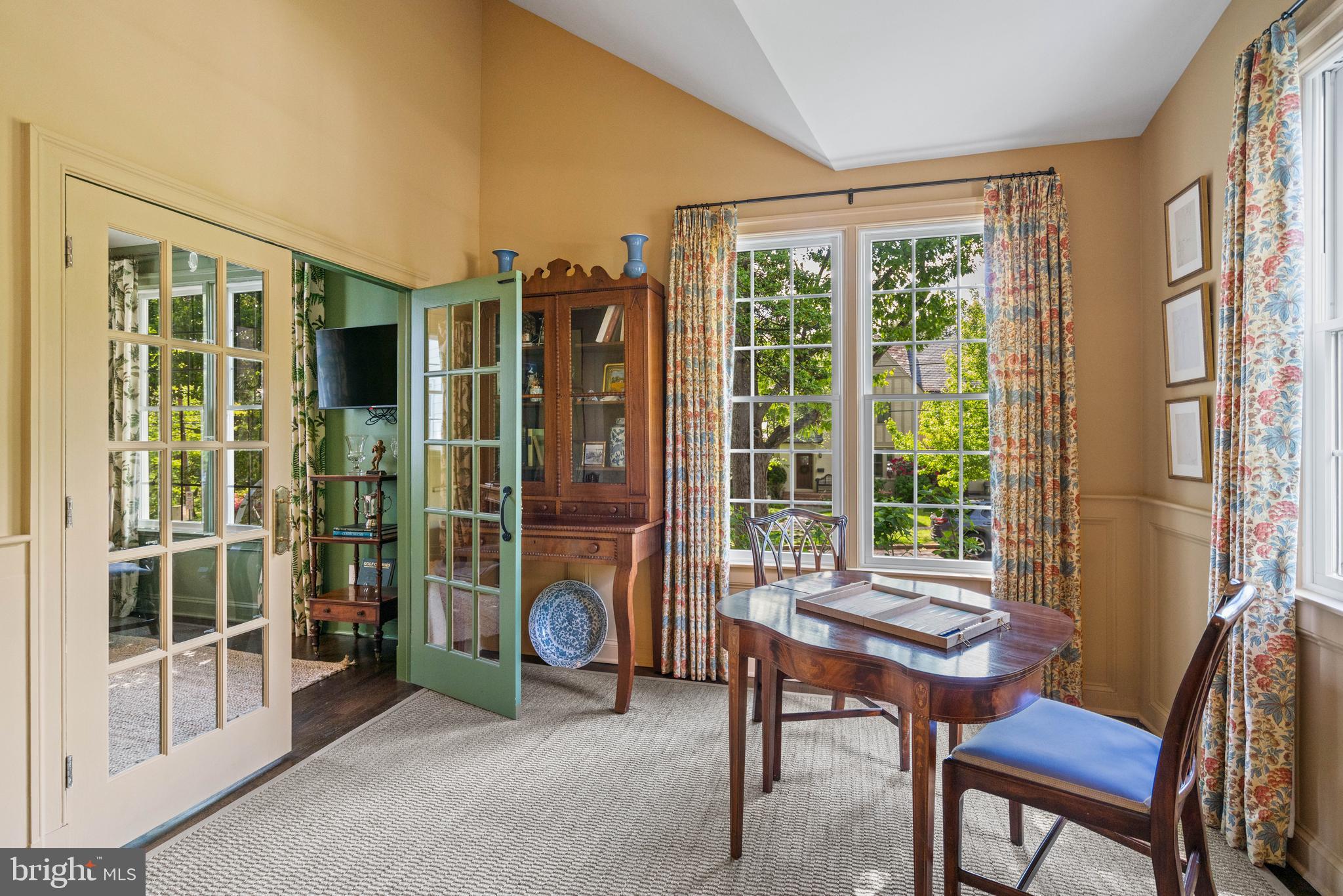 CHEVY CHASE - Residential