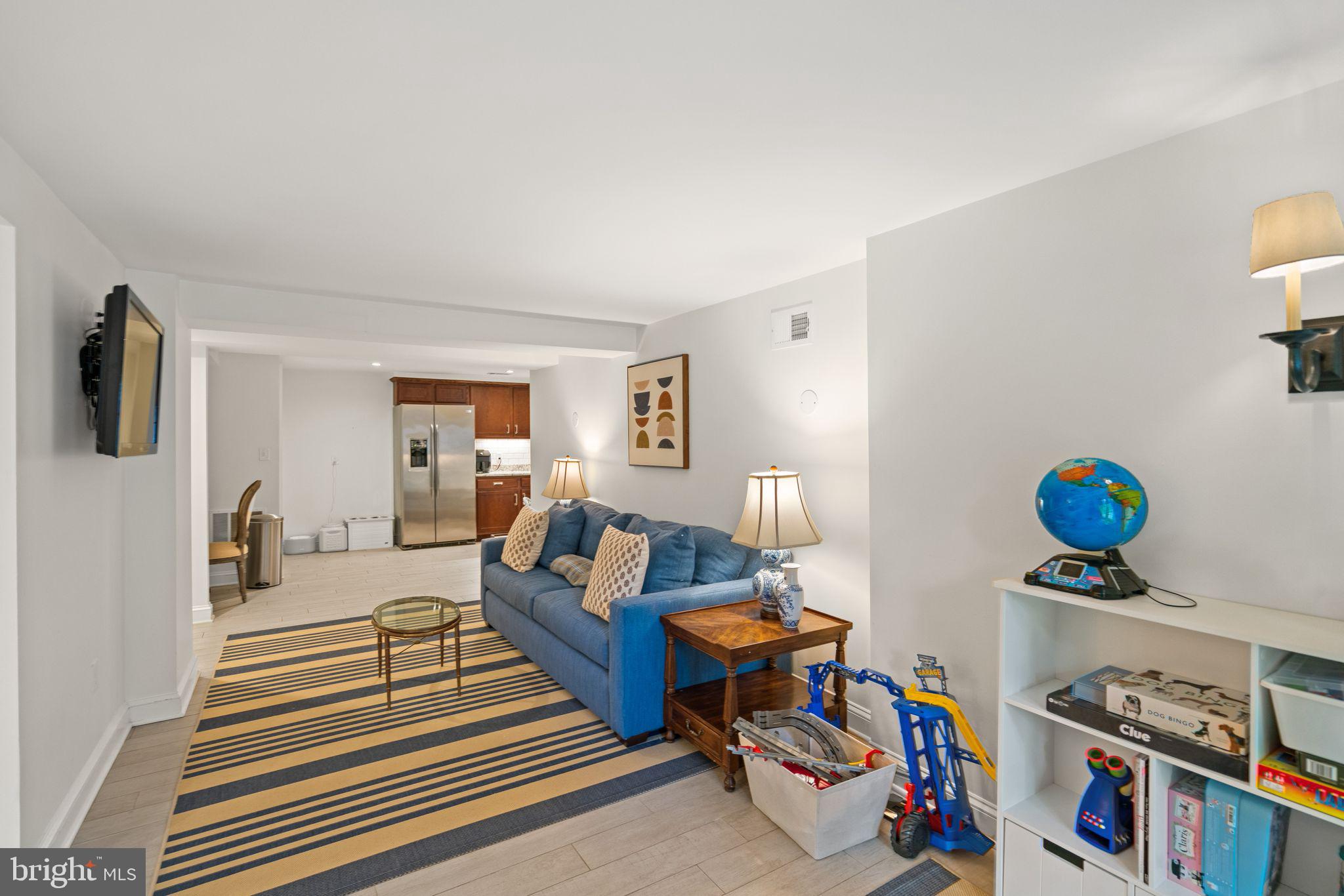 CHEVY CHASE - Residential