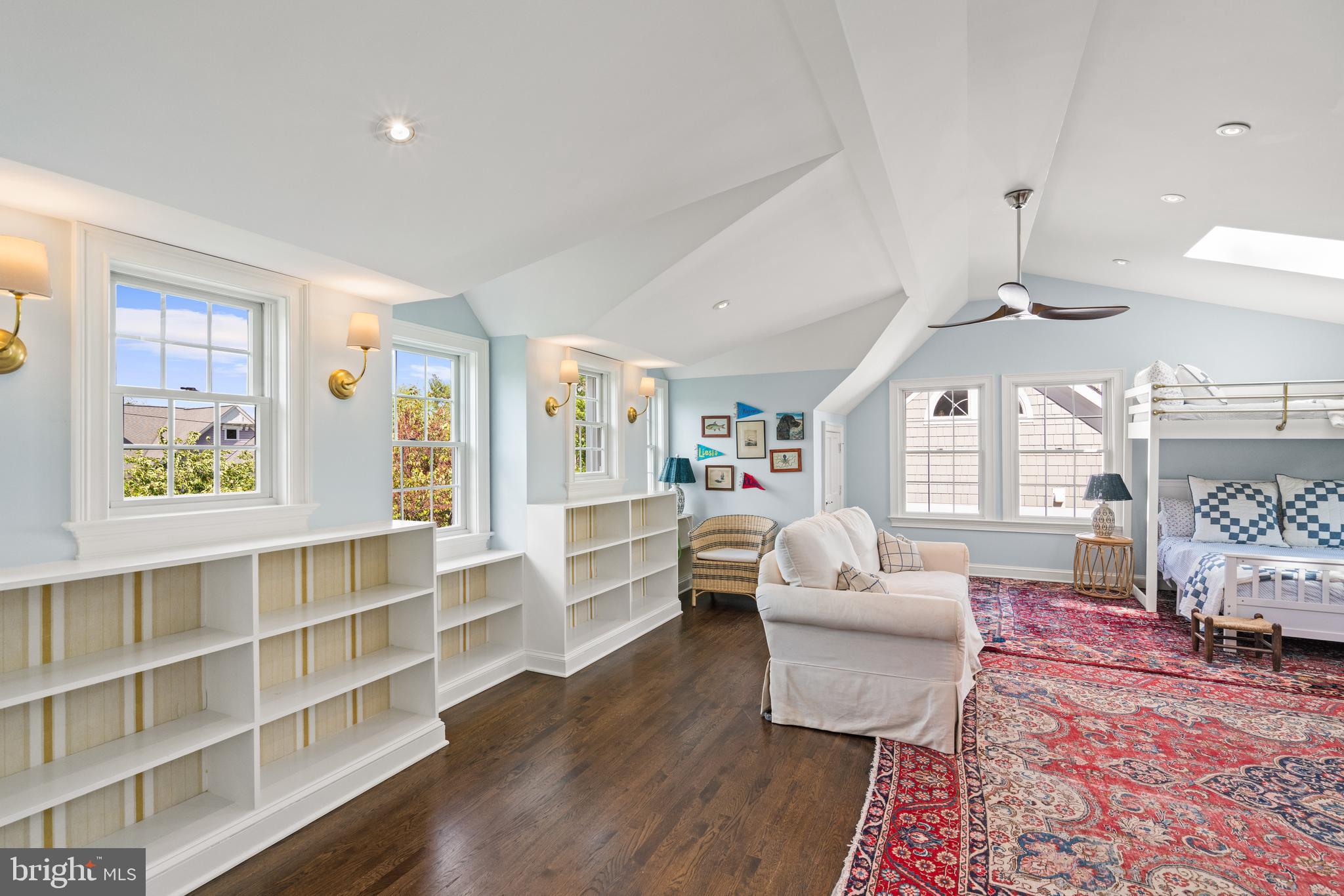 CHEVY CHASE - Residential