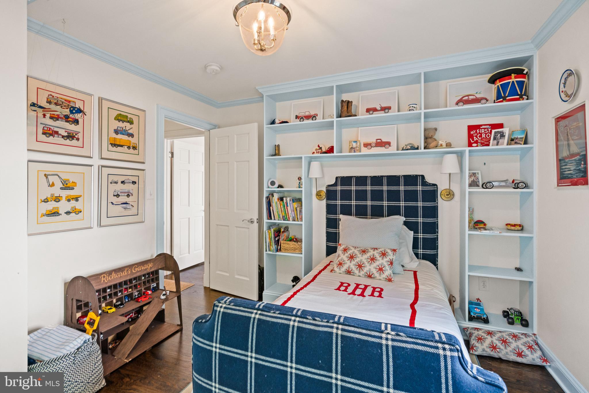 CHEVY CHASE - Residential