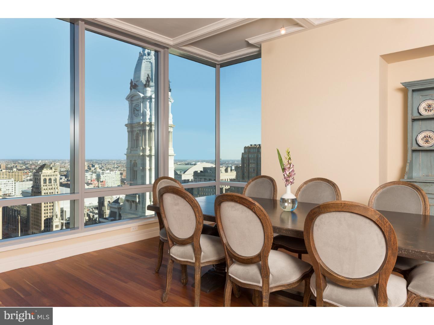 AVENUE OF THE ARTS - Residential