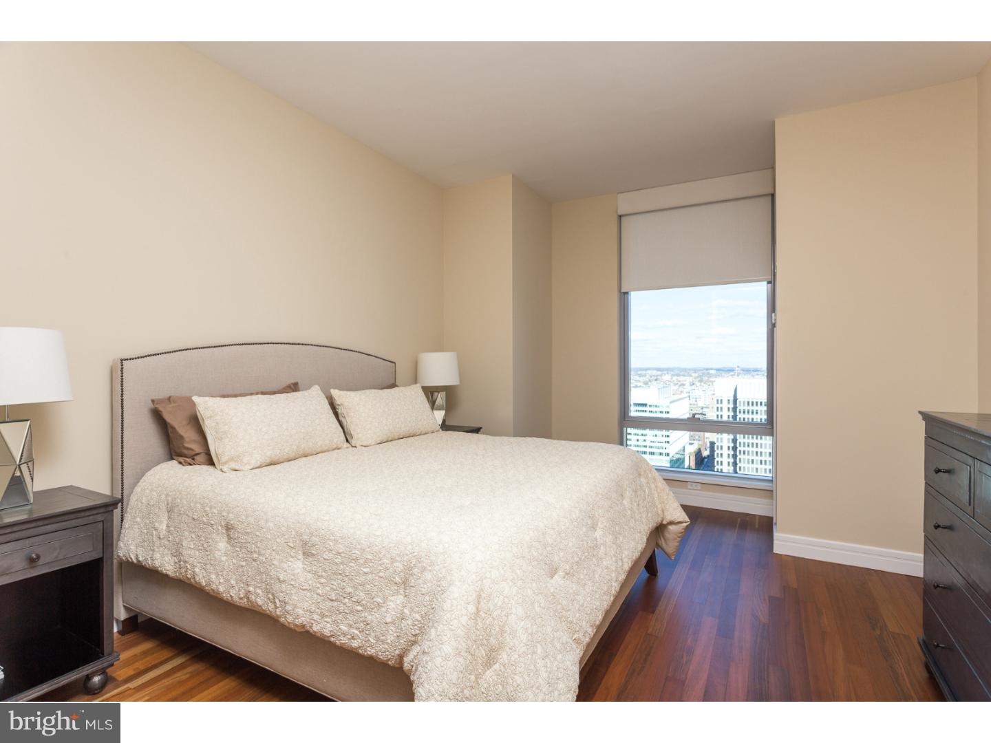 AVENUE OF THE ARTS - Residential