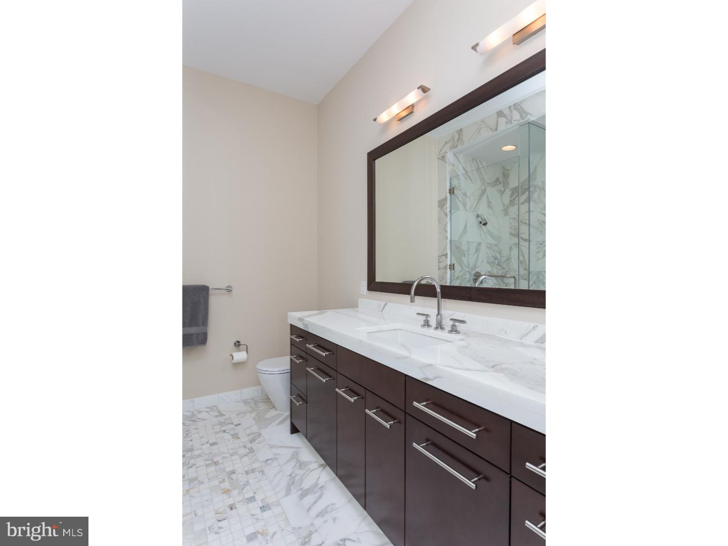 AVENUE OF THE ARTS - Residential