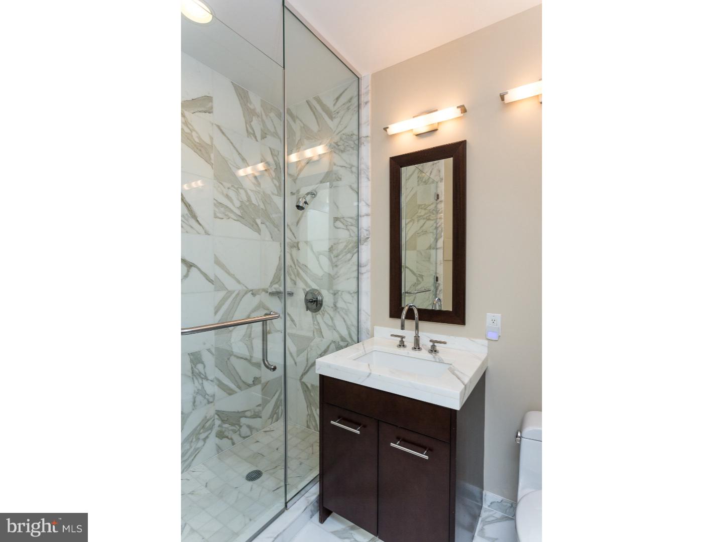 AVENUE OF THE ARTS - Residential