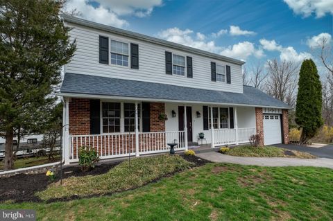 45 IROQUOIS DRIVE ROYERSFORD PA 19468