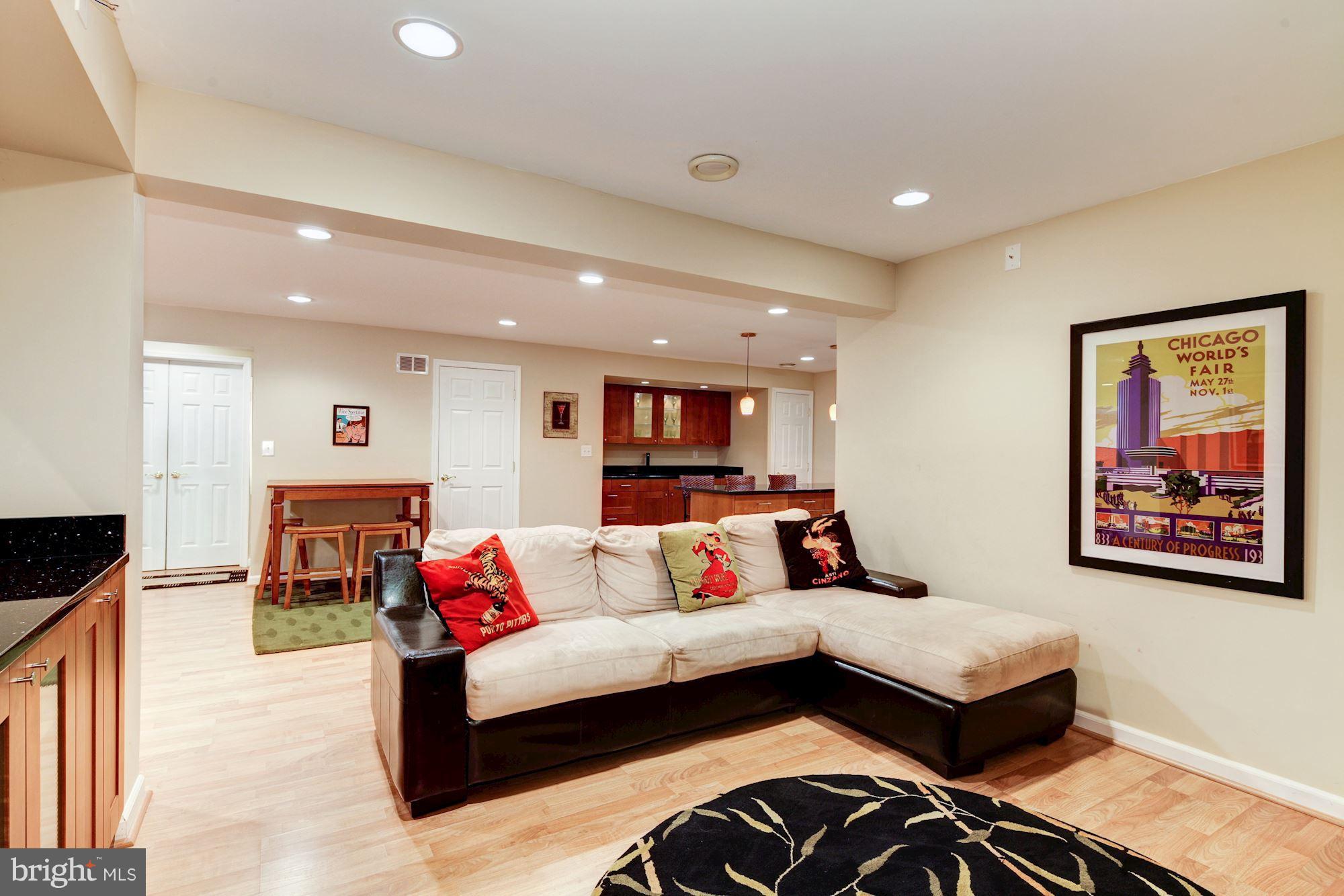 VINEYARD OAK - Residential