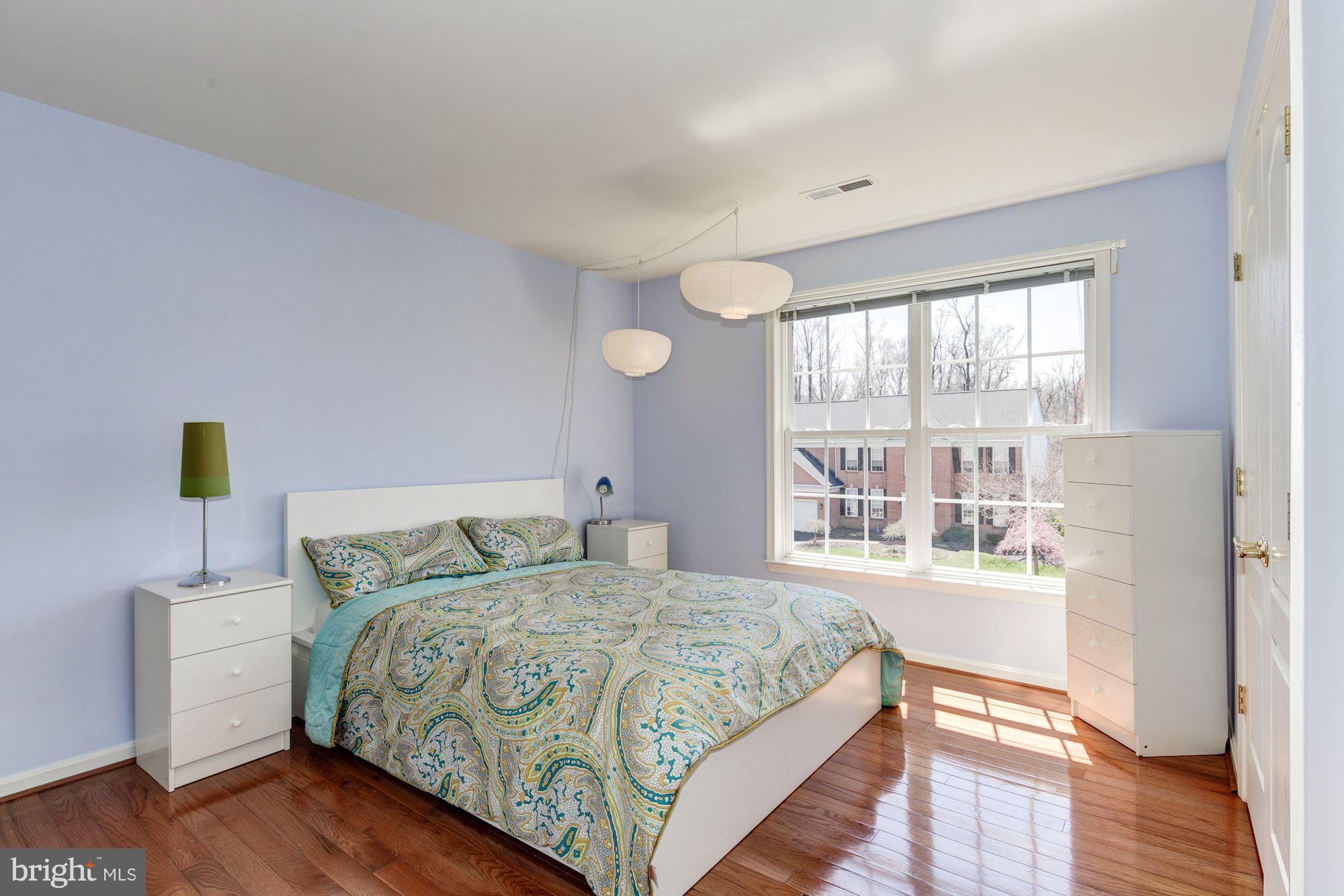 VINEYARD OAK - Residential