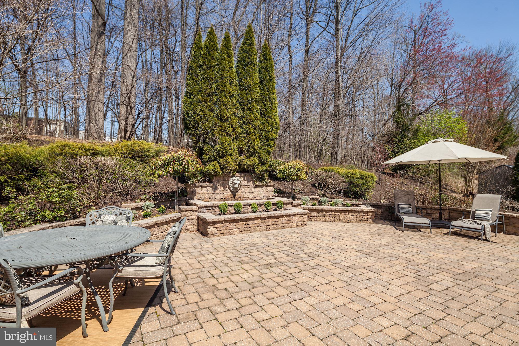 VINEYARD OAK - Residential