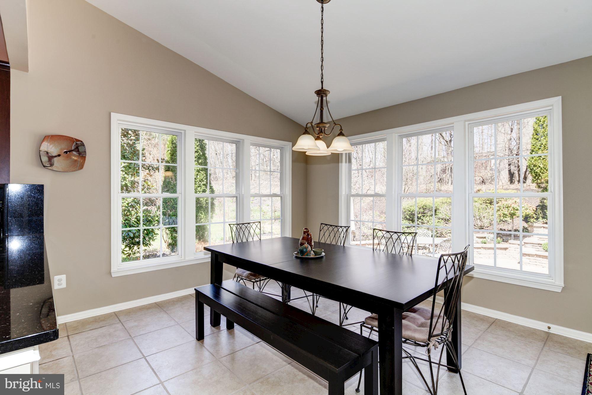 VINEYARD OAK - Residential