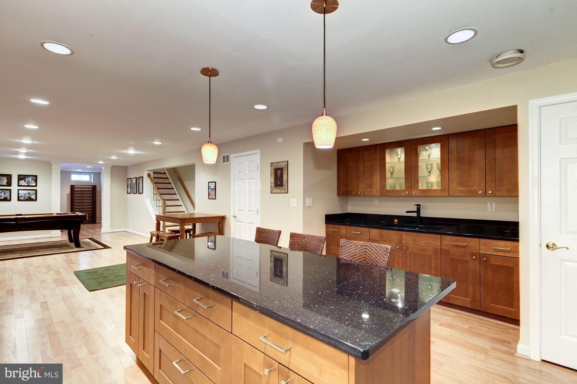 VINEYARD OAK - Residential