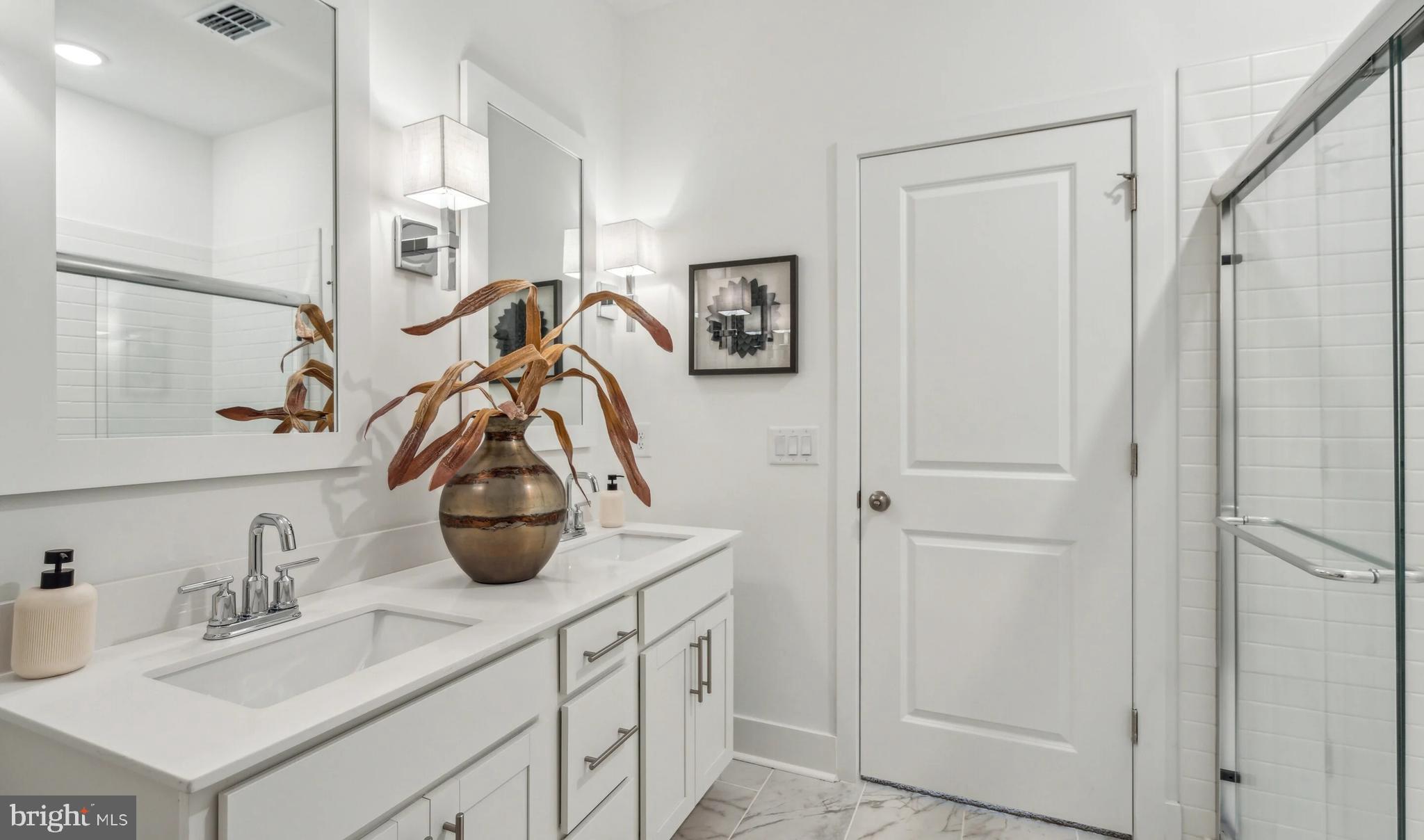 LIBERTY RUN - Residential