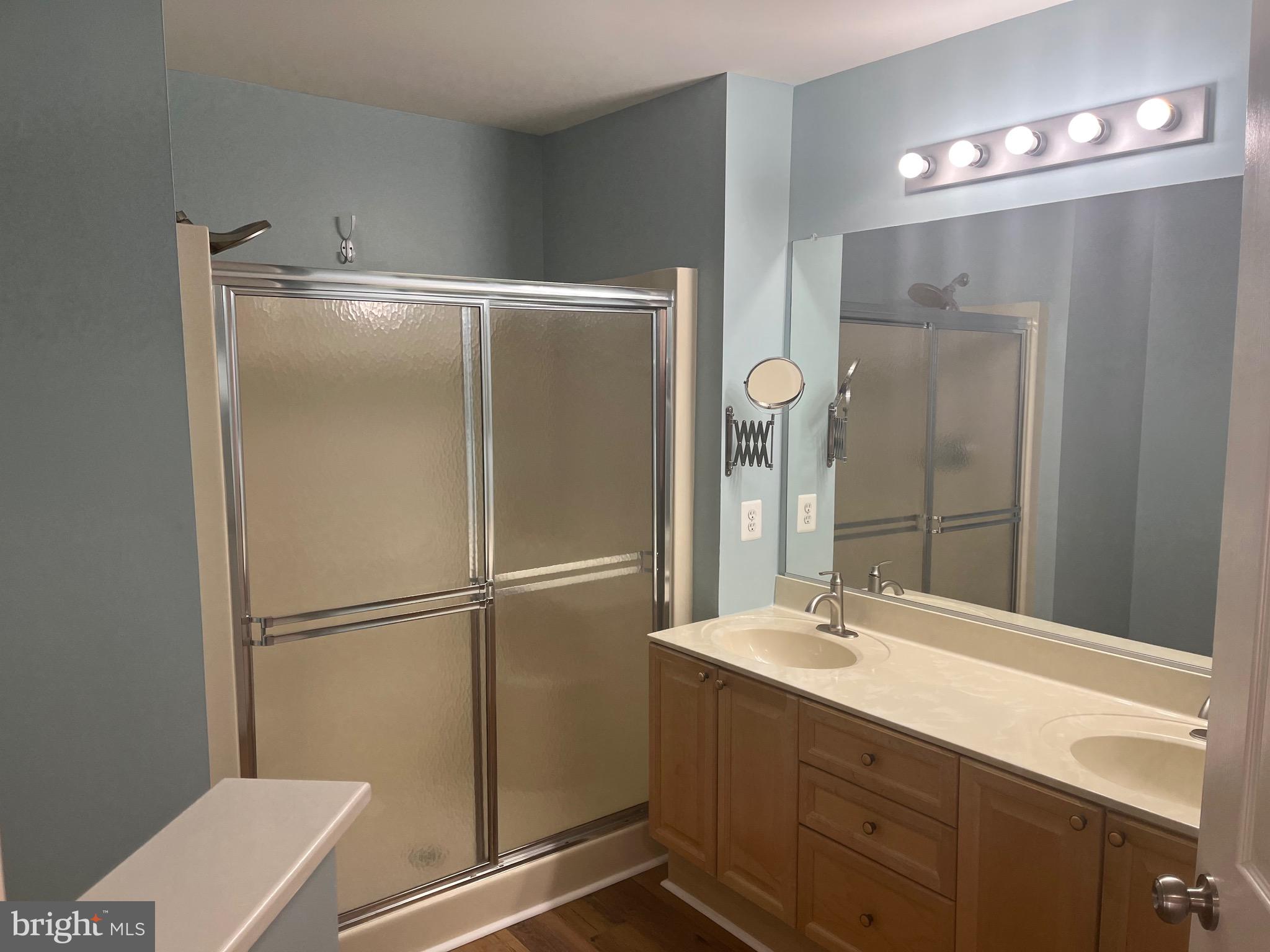 RIDGEVIEW - Residential