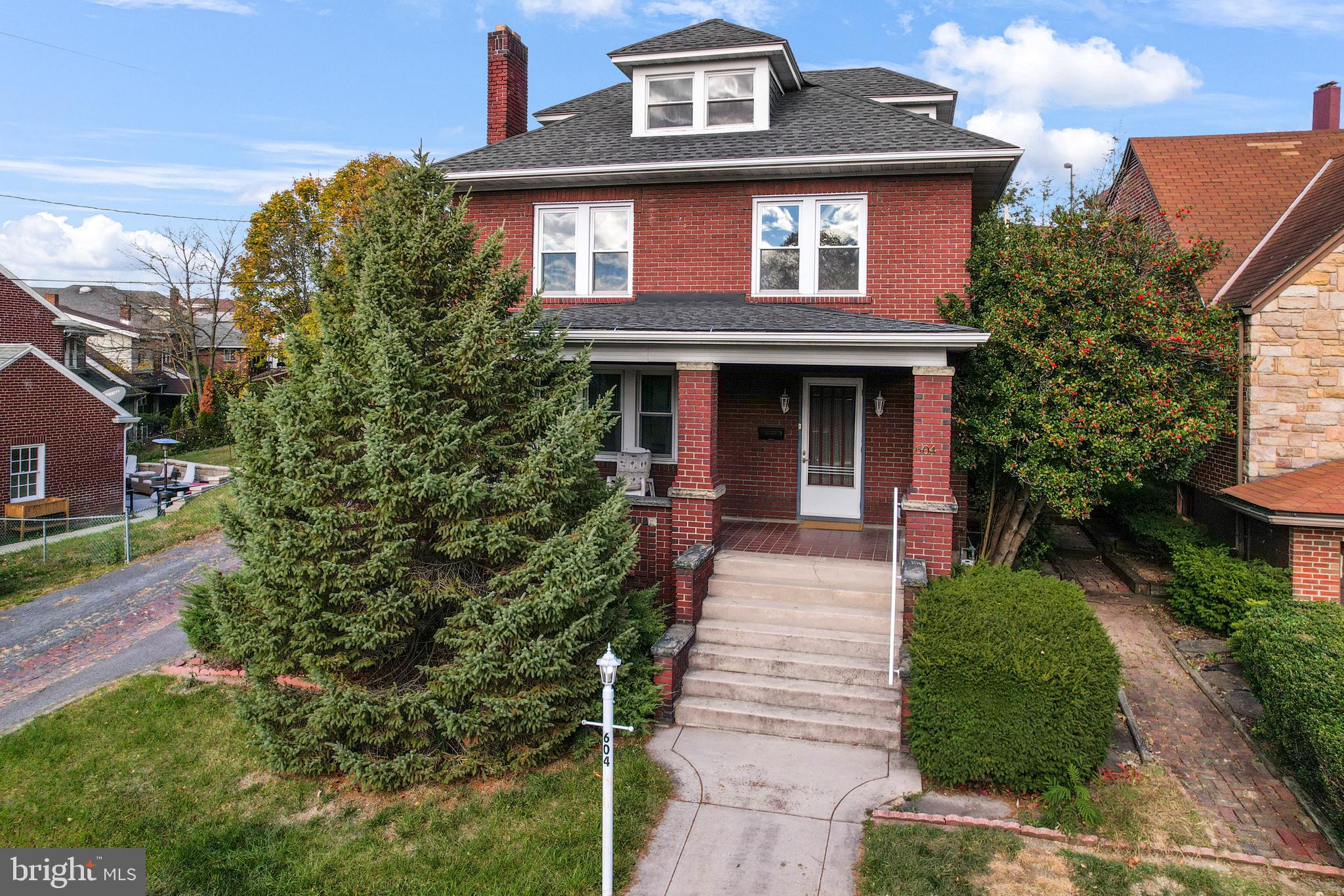 604 KENT AVENUE