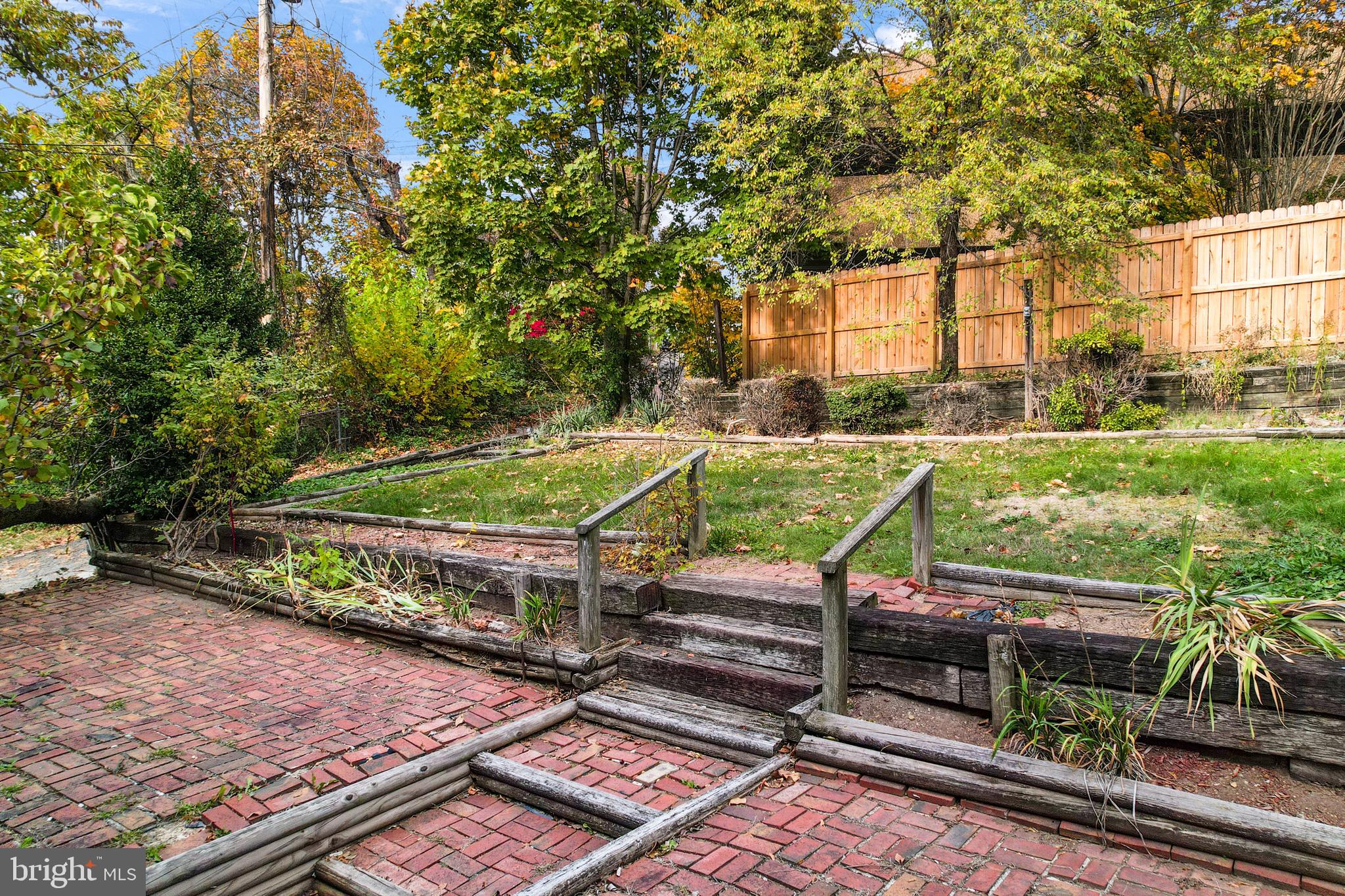 SOUTH END - Residential