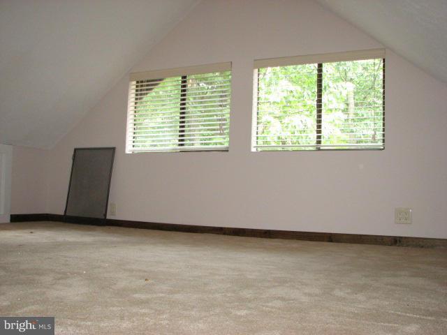 ASPEN HILL FARMS - Residential Lease