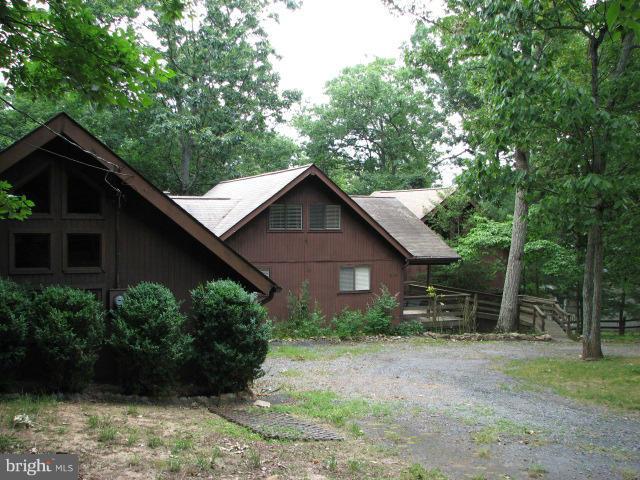 ASPEN HILL FARMS - Residential Lease